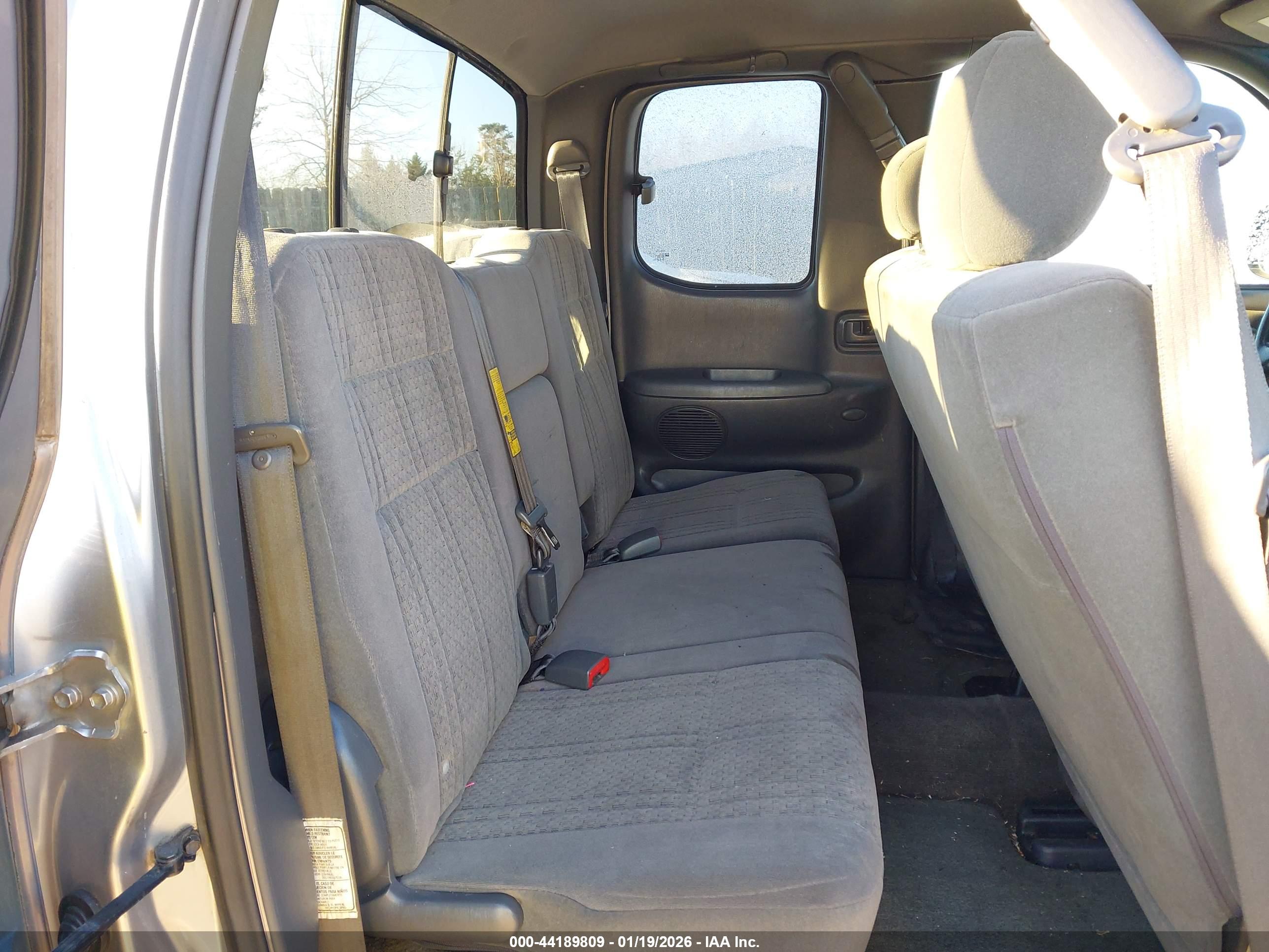 TOYOTA TUNDRA image 8