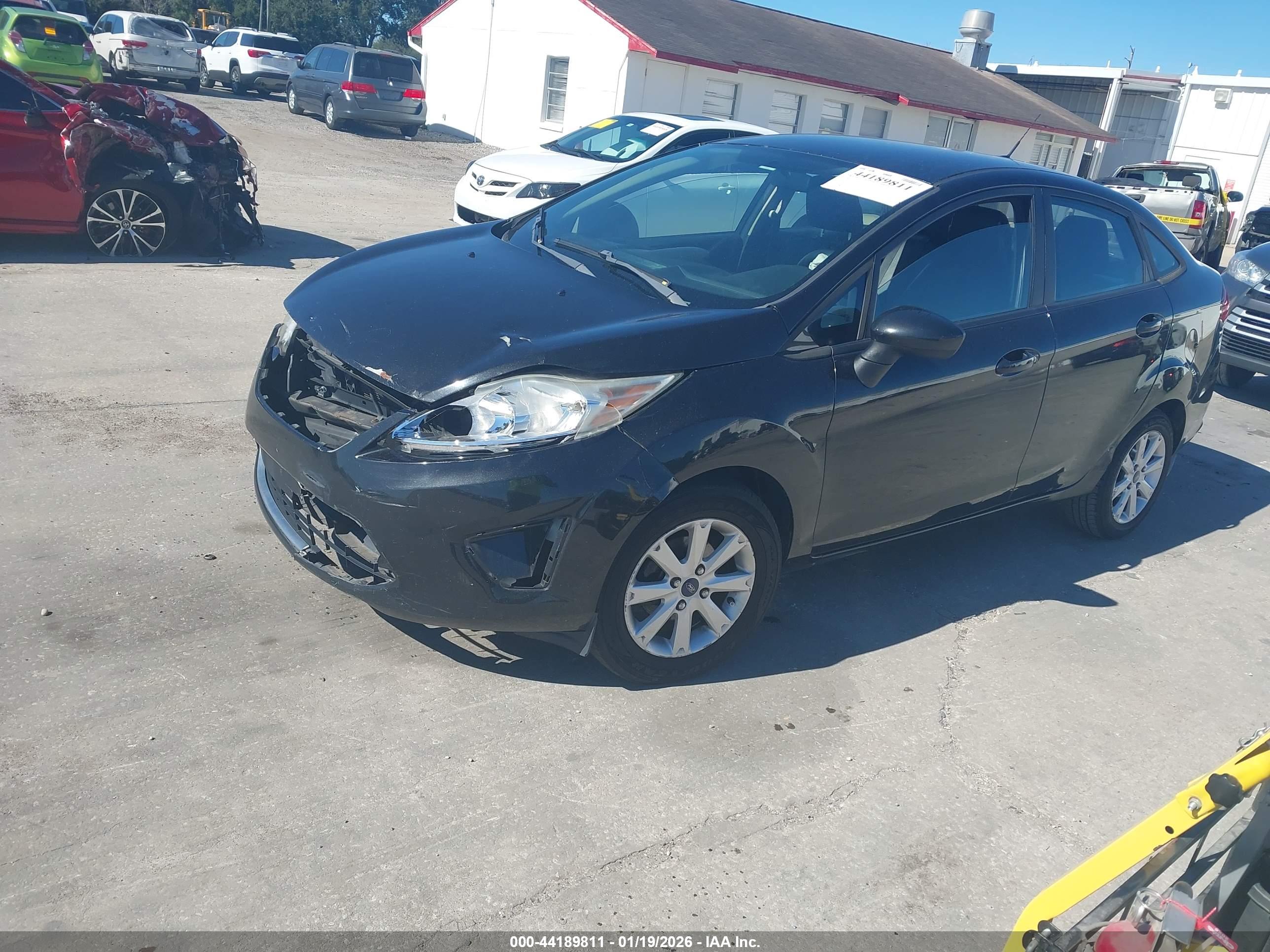 FORD FIESTA image 2
