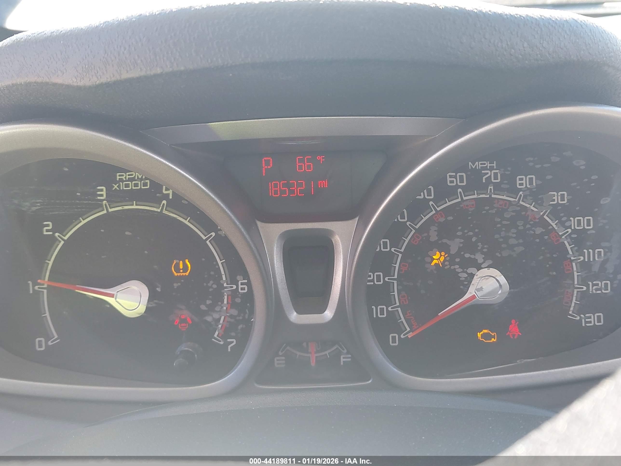 FORD FIESTA image 7