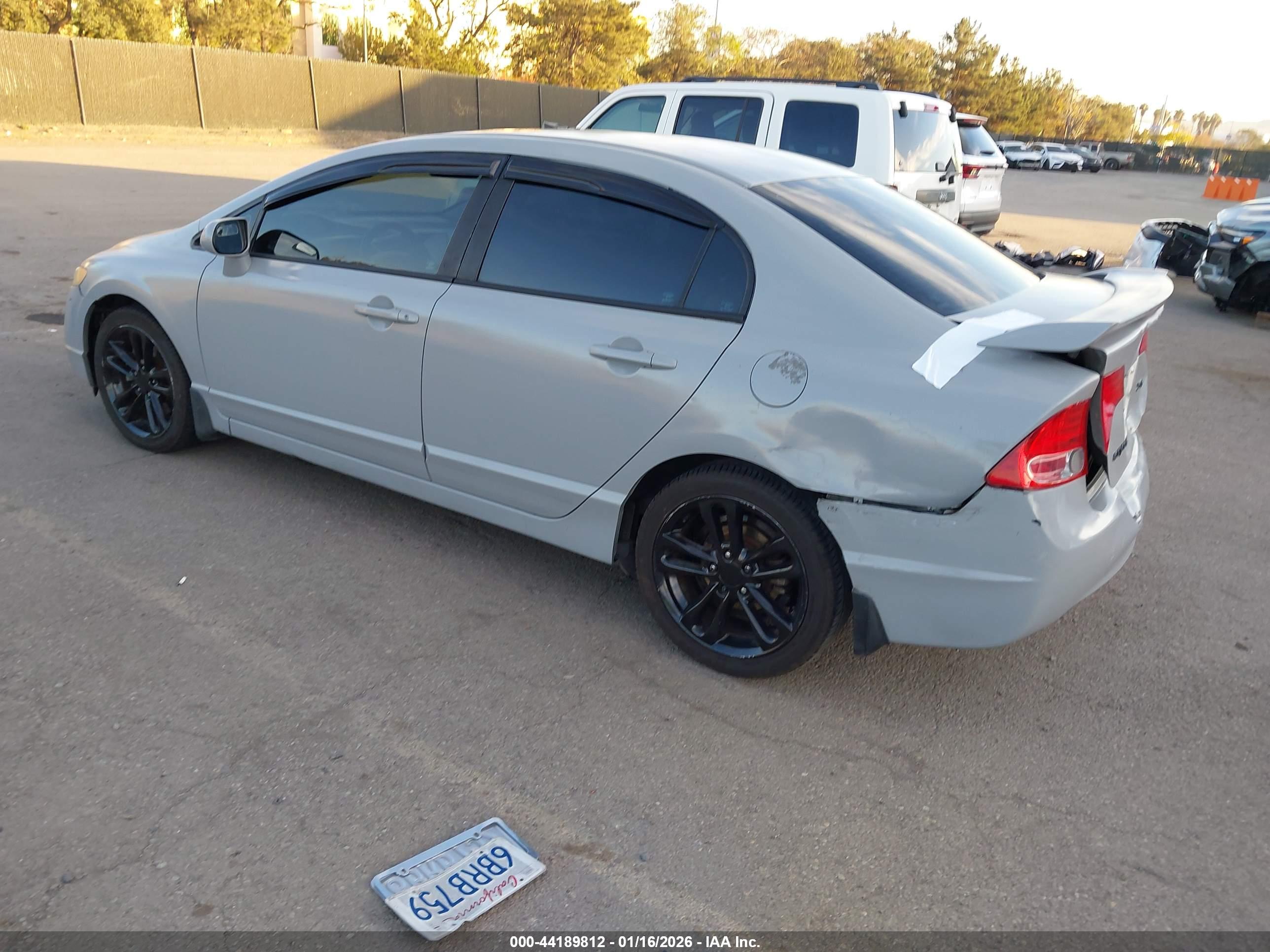 HONDA CIVIC image 3