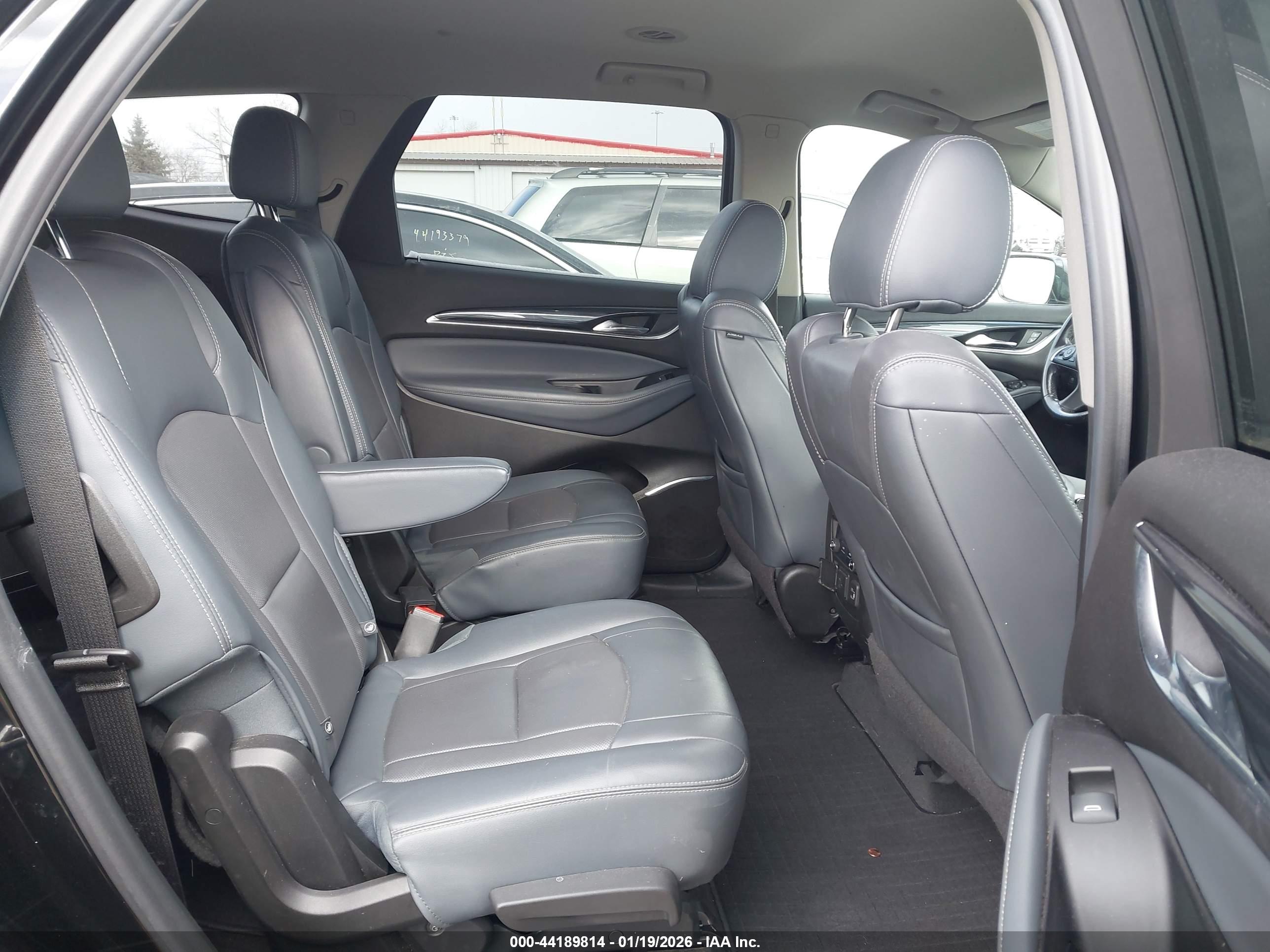 BUICK ENCLAVE image 8