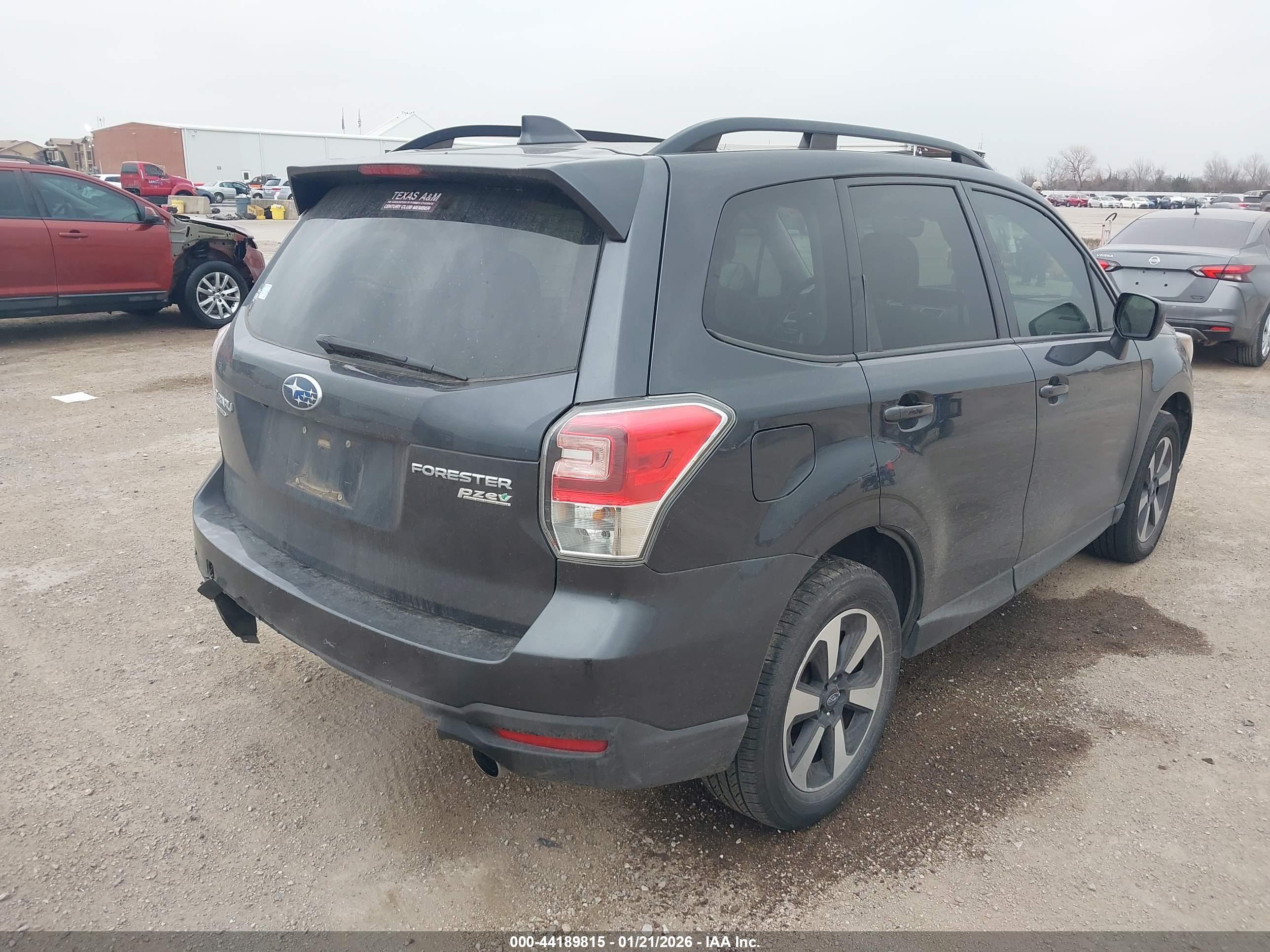 SUBARU FORESTER image 4