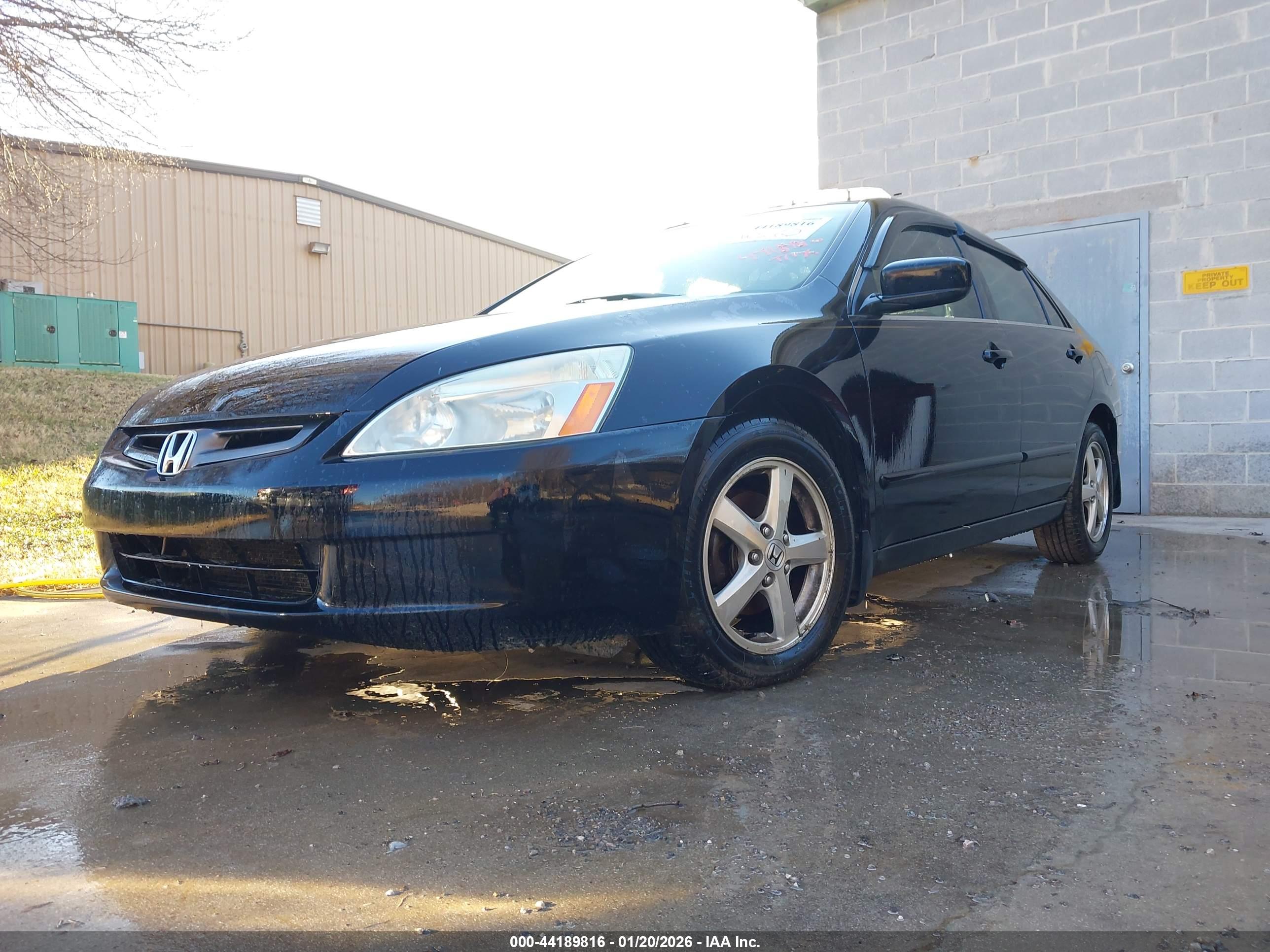 HONDA ACCORD image 2