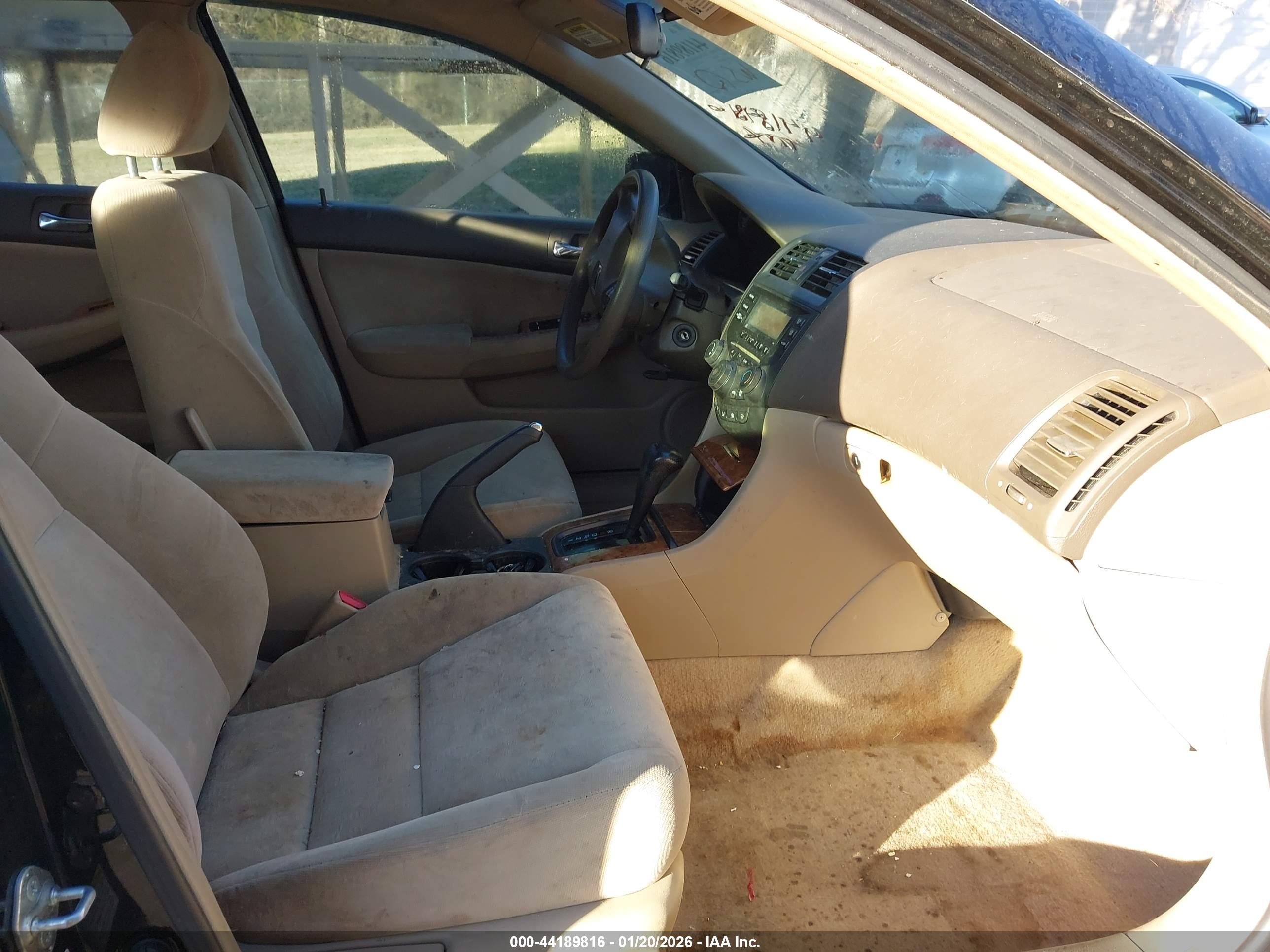 HONDA ACCORD image 5