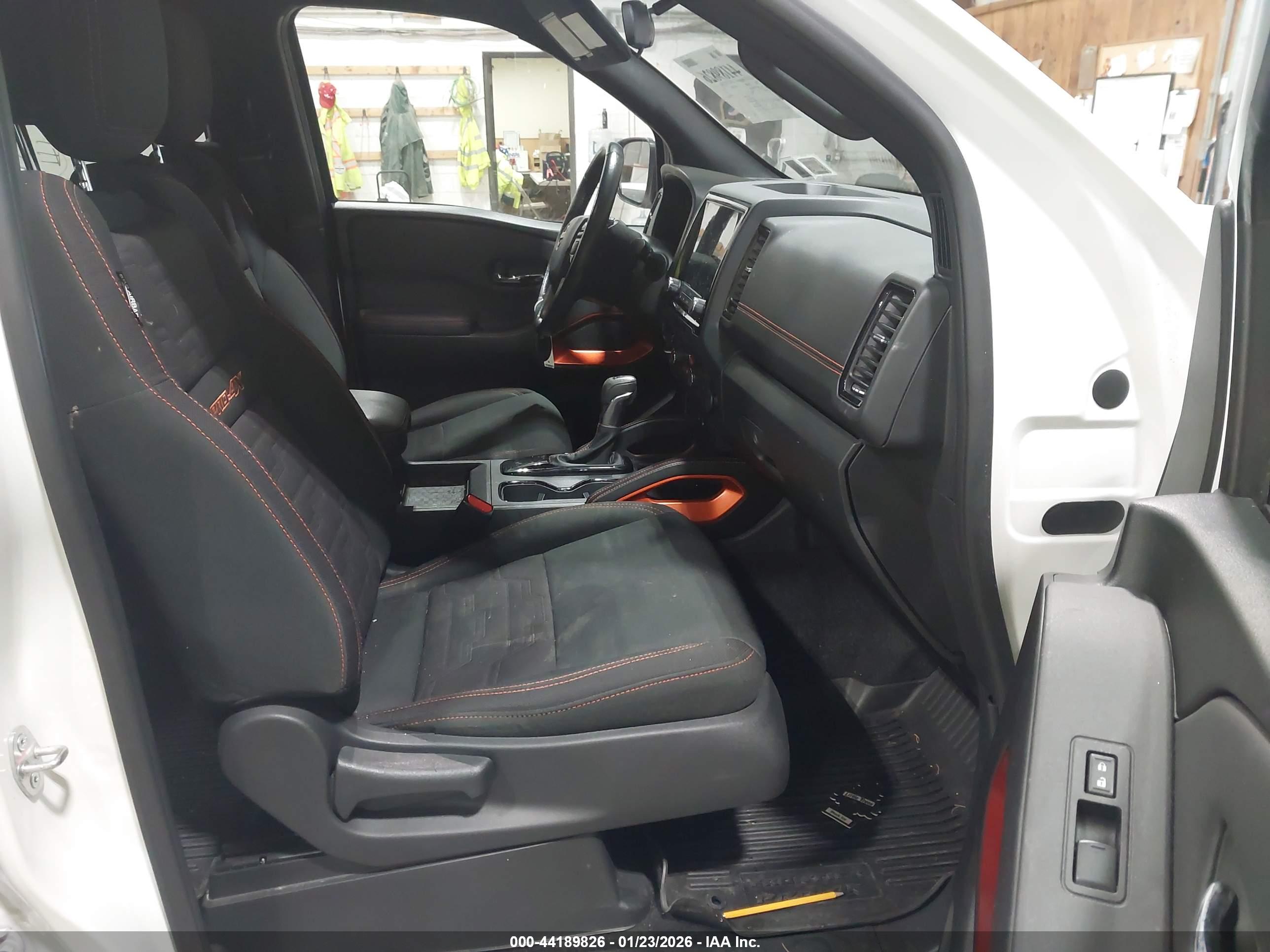 NISSAN FRONTIER image 5