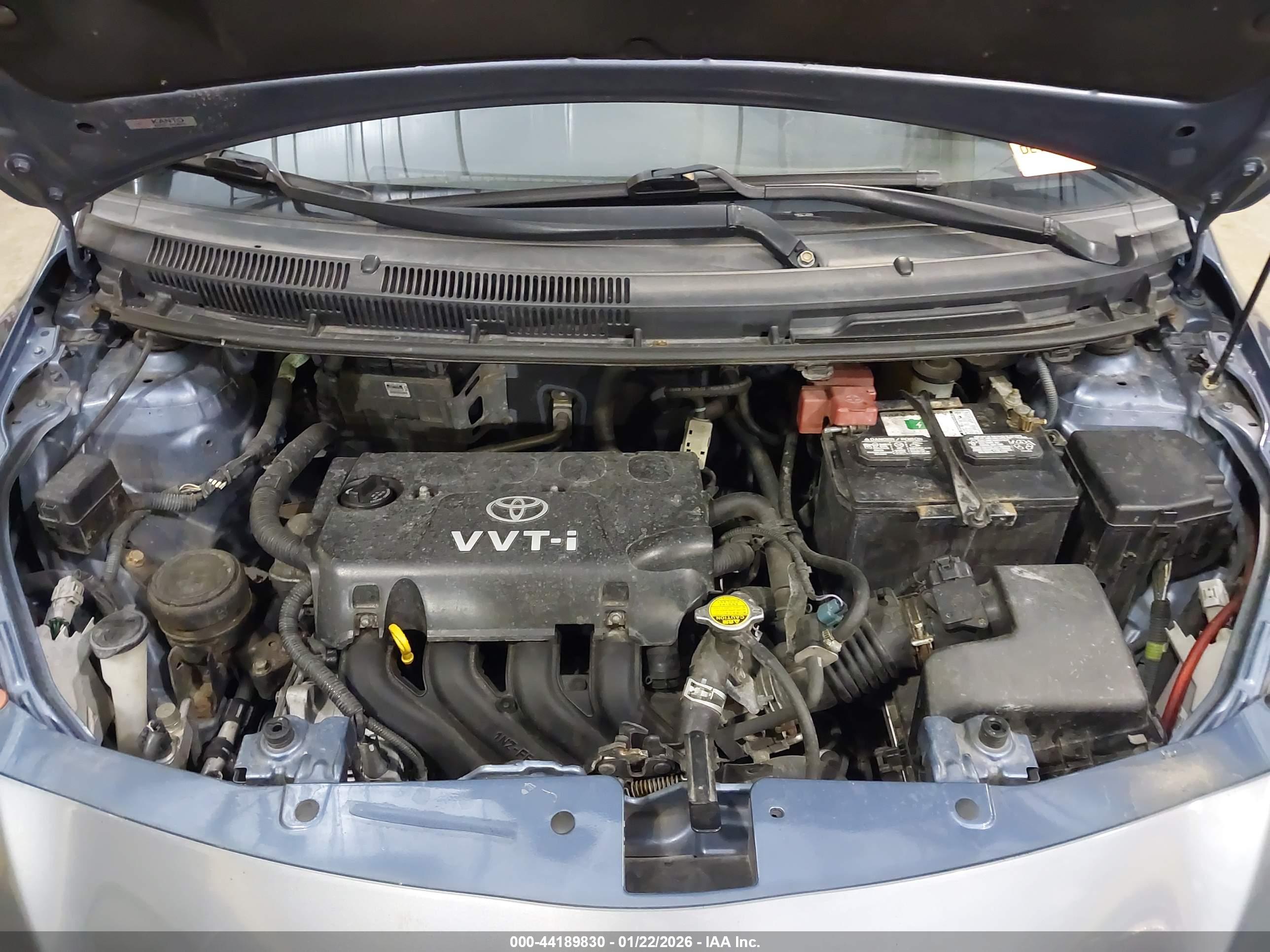 TOYOTA YARIS image 10