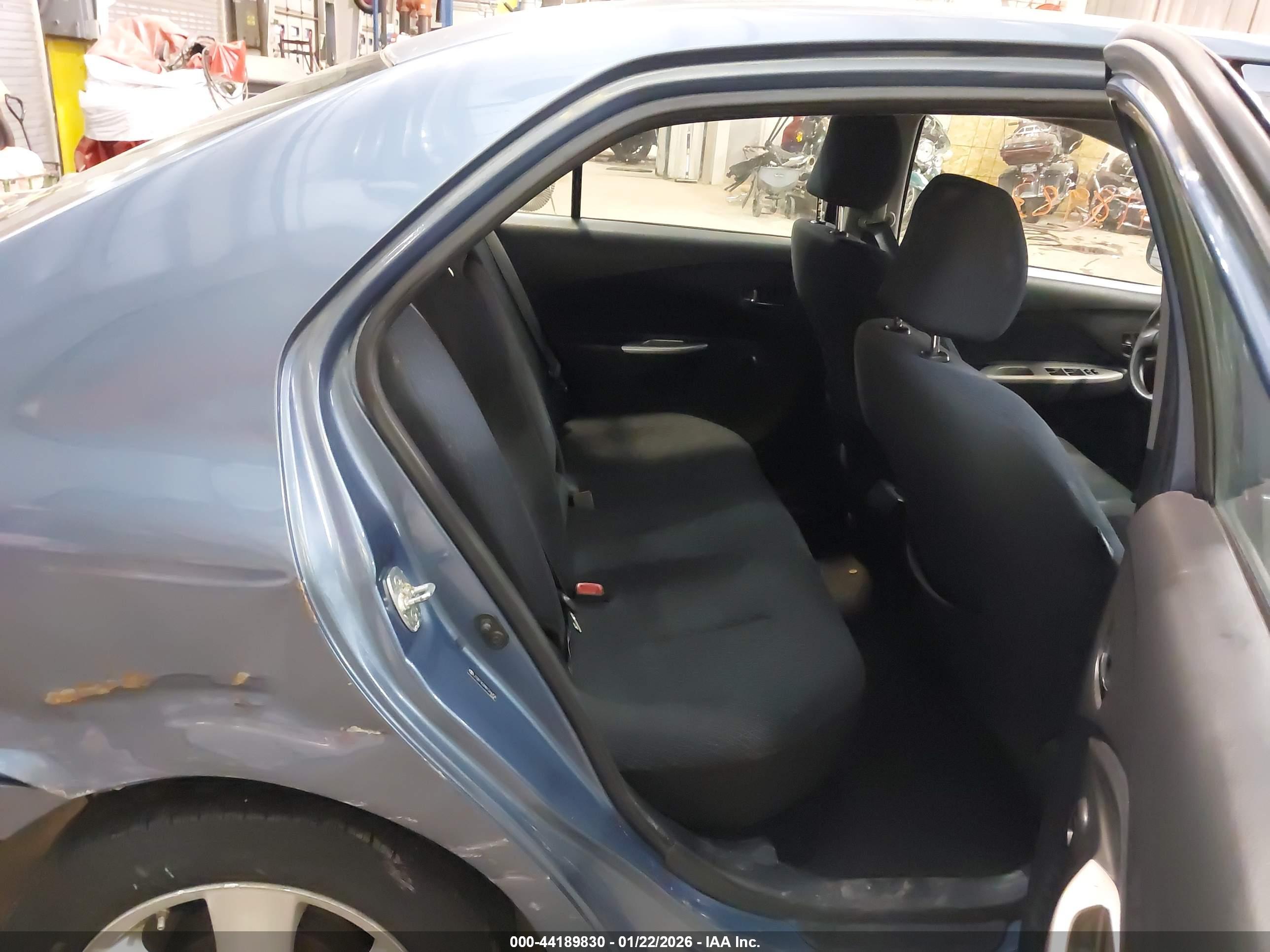 TOYOTA YARIS image 8