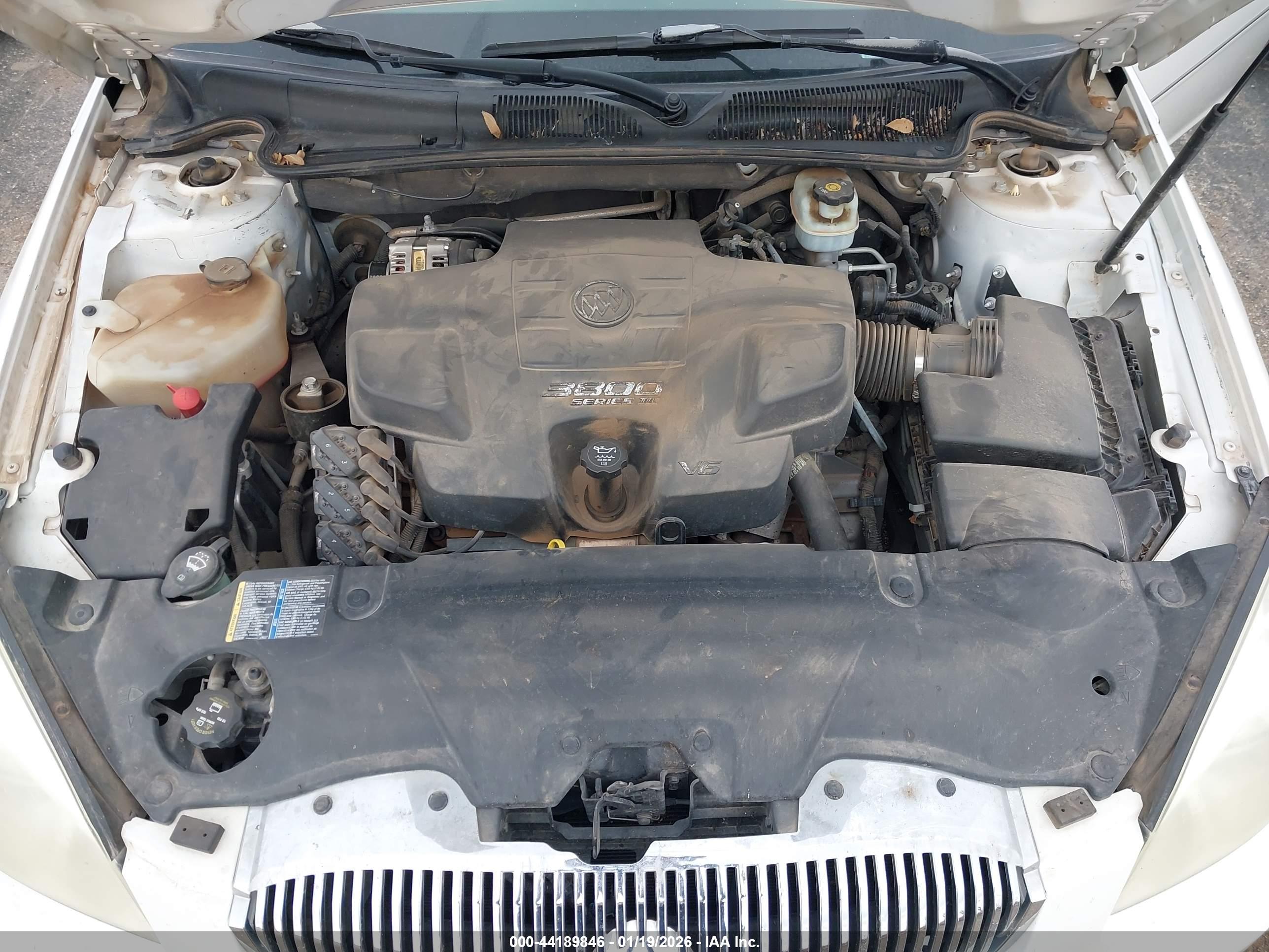 BUICK LUCERNE image 10