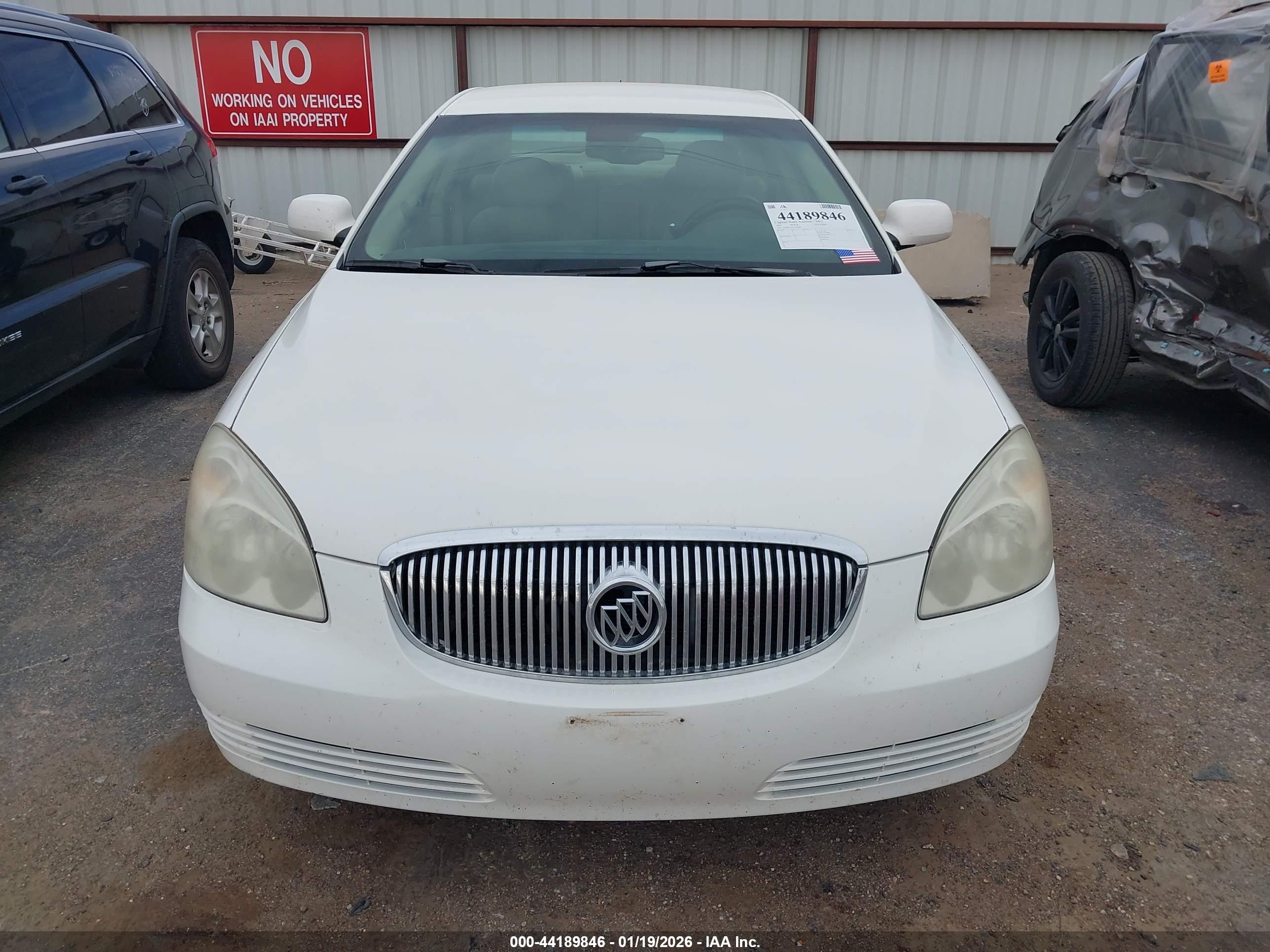 BUICK LUCERNE image 6