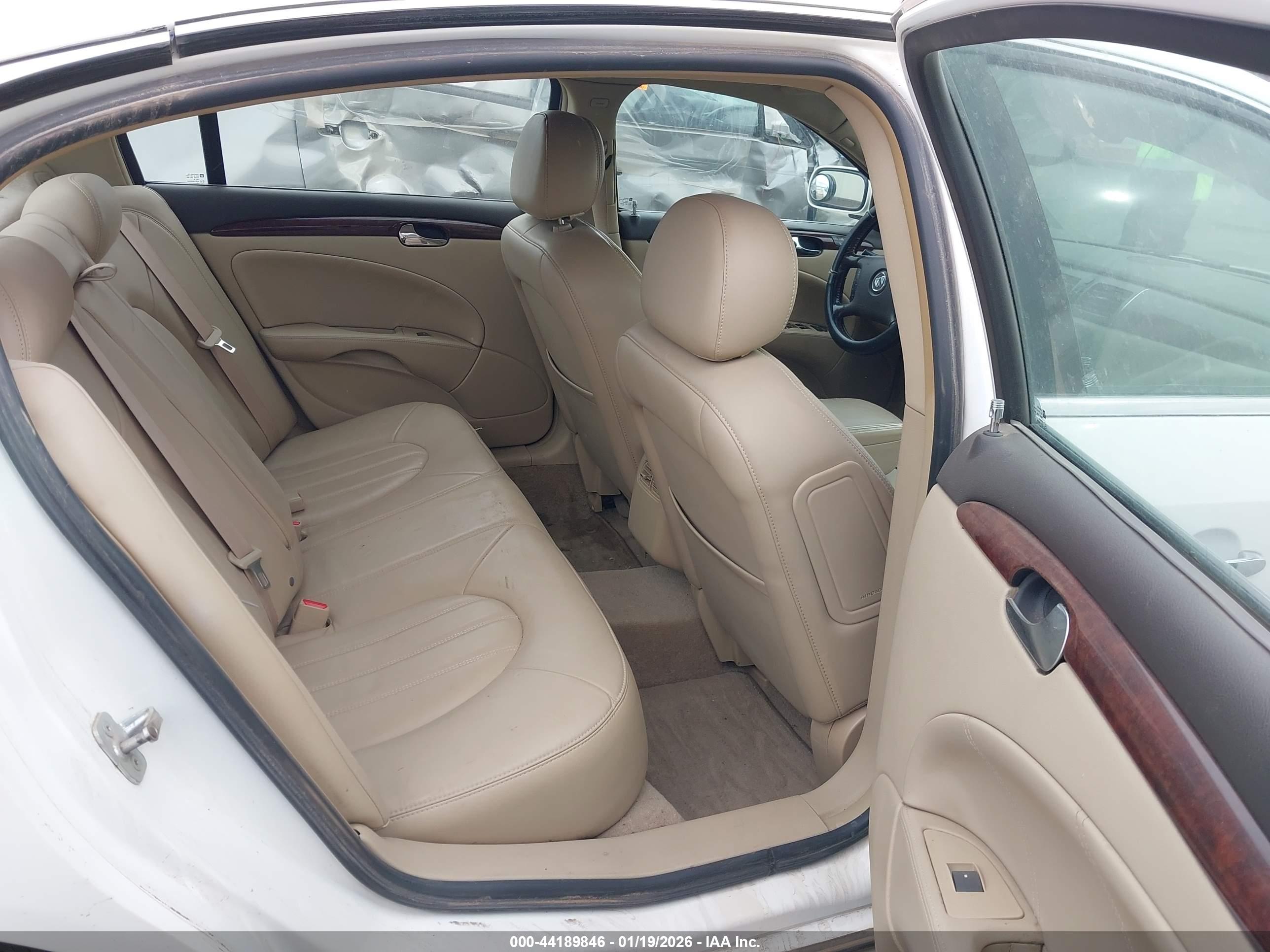 BUICK LUCERNE image 8