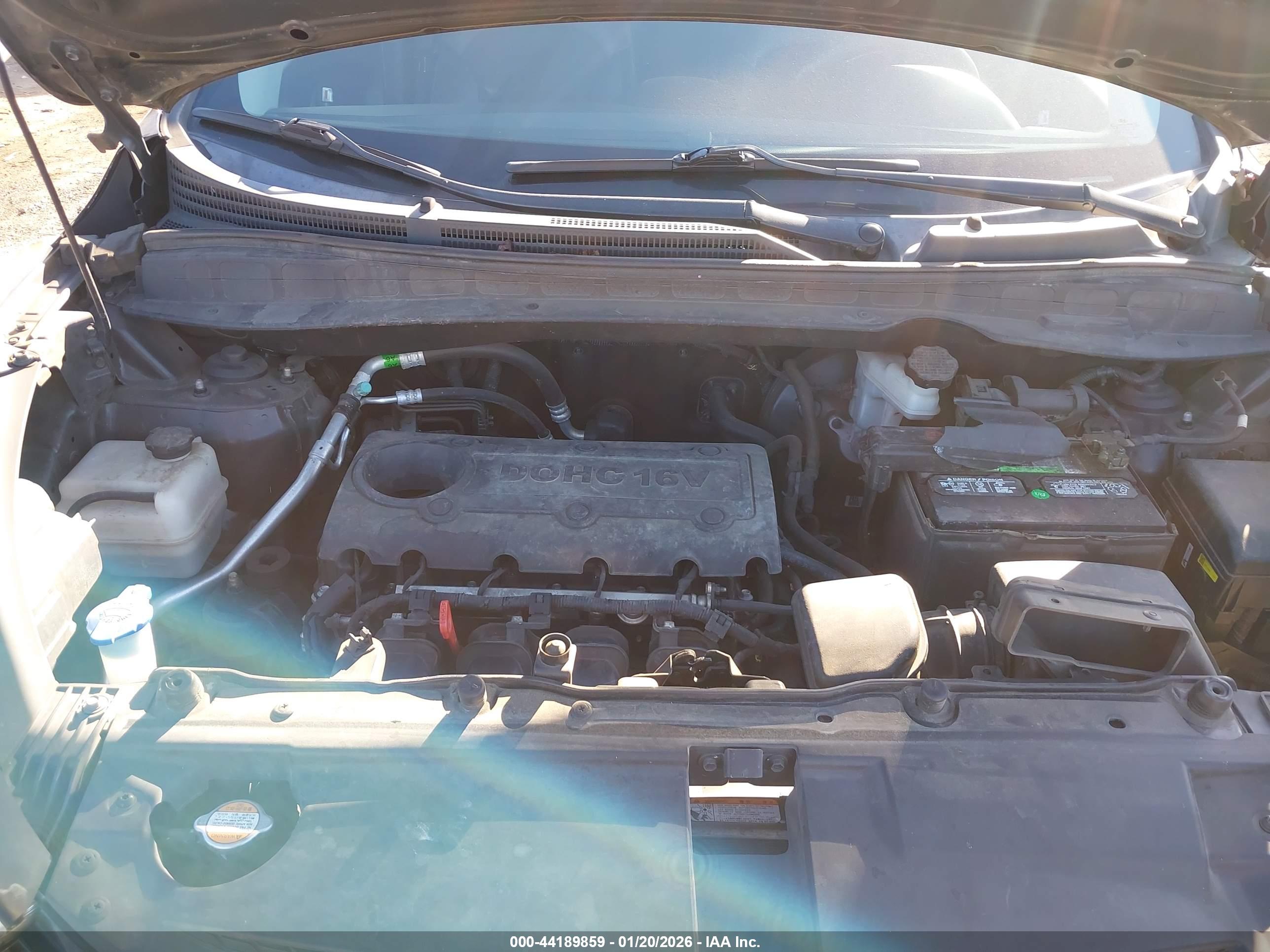 HYUNDAI TUCSON image 10