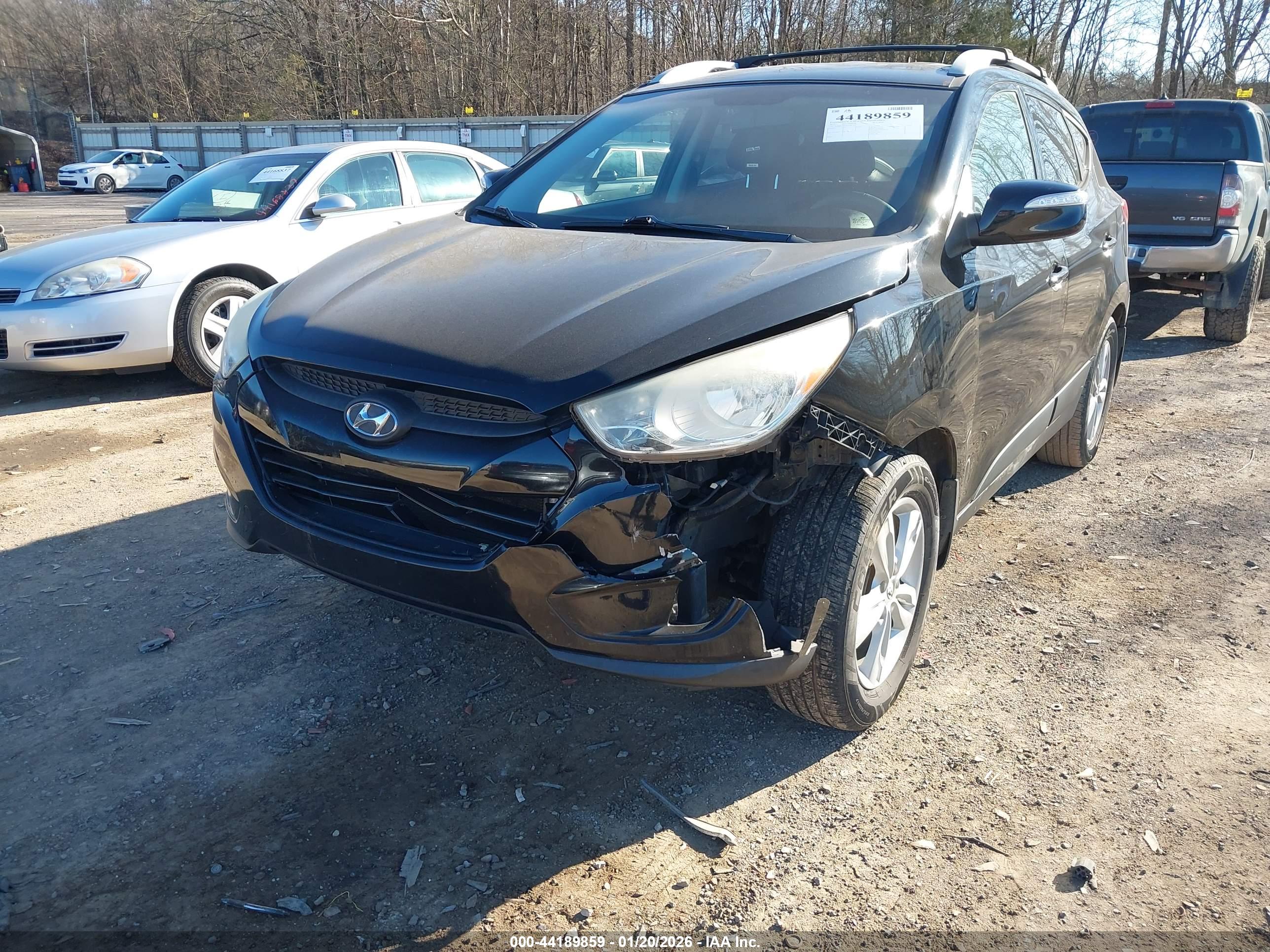HYUNDAI TUCSON image 6