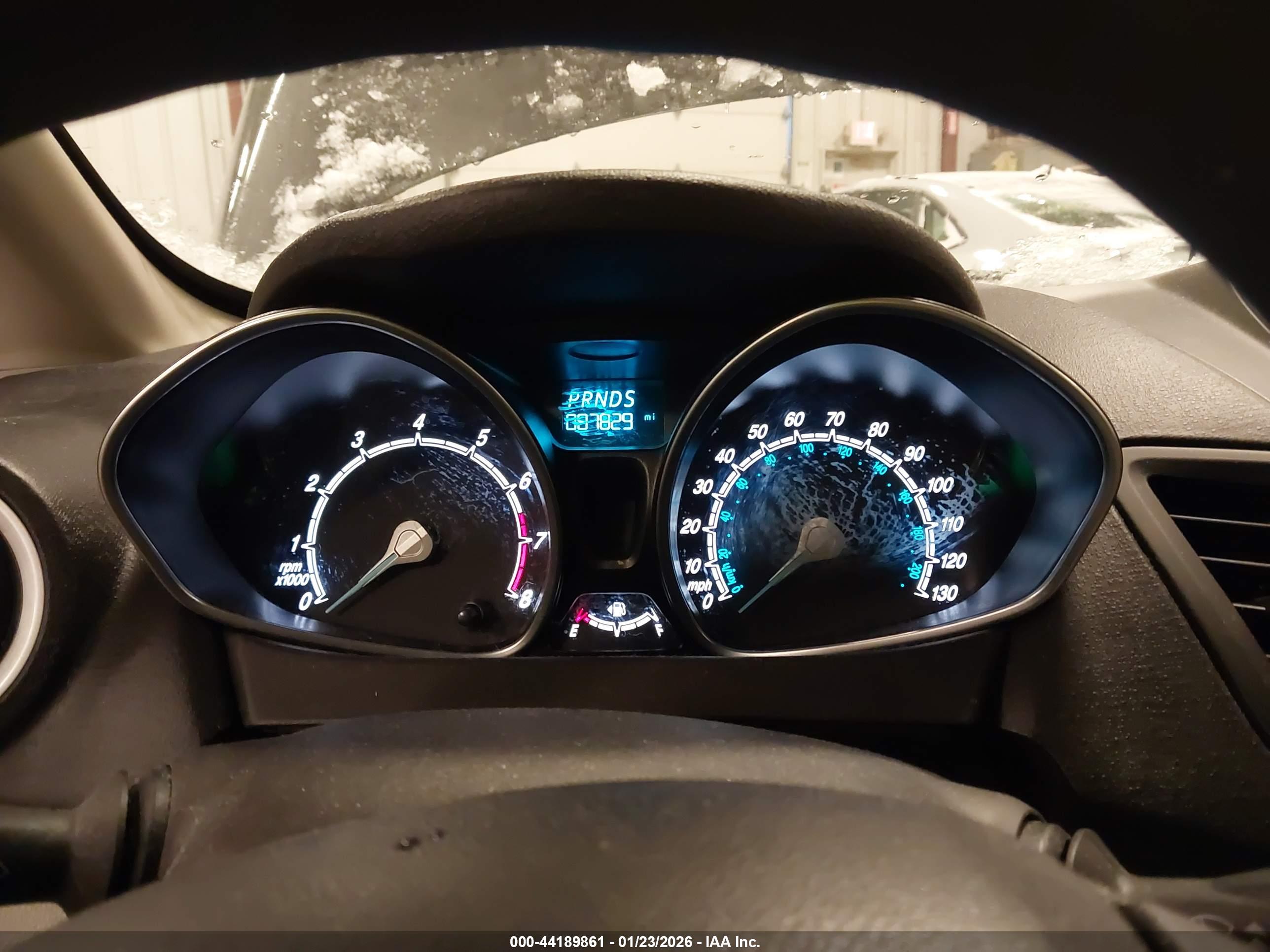FORD FIESTA image 7