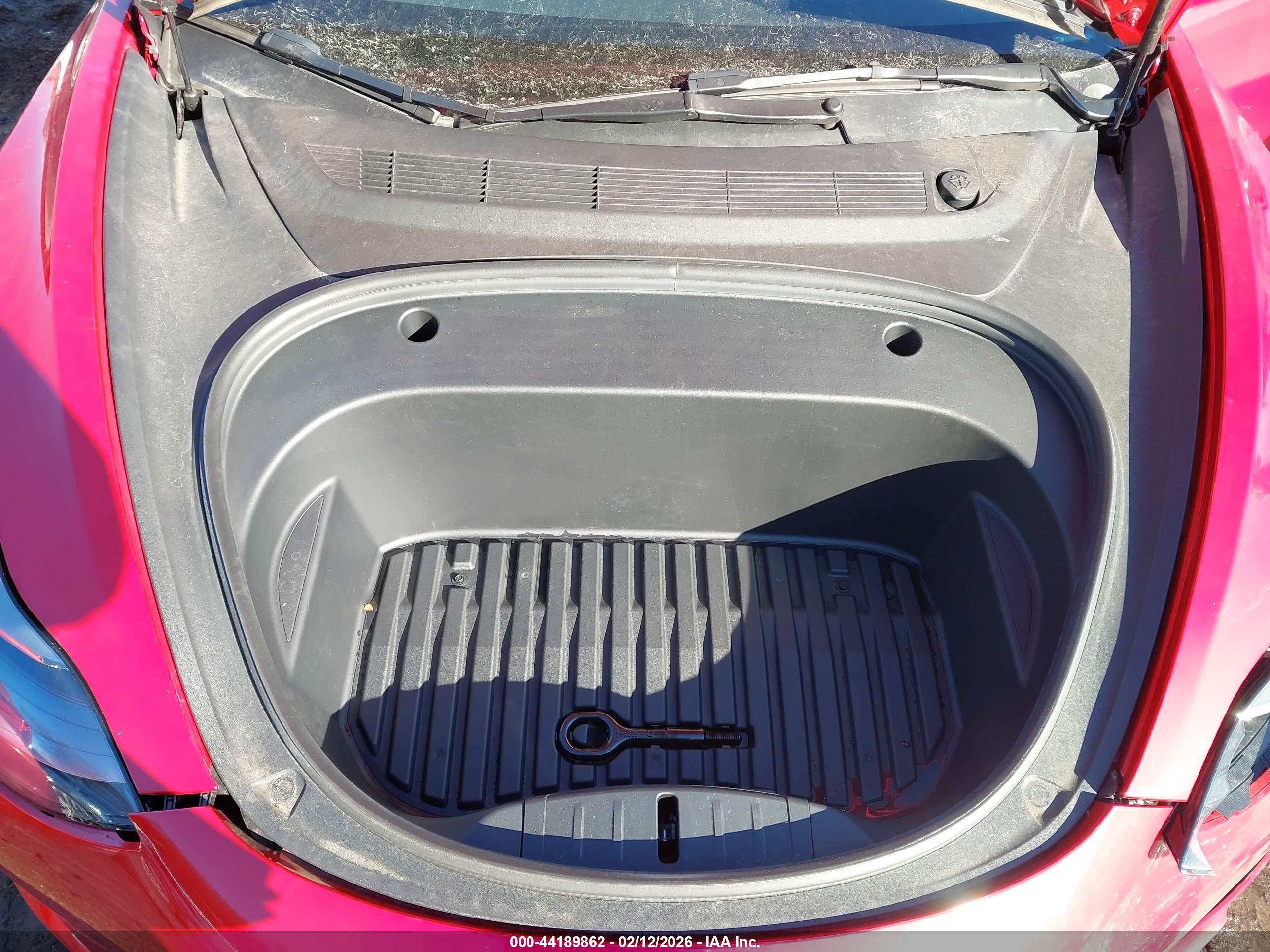 TESLA MODEL image 10
