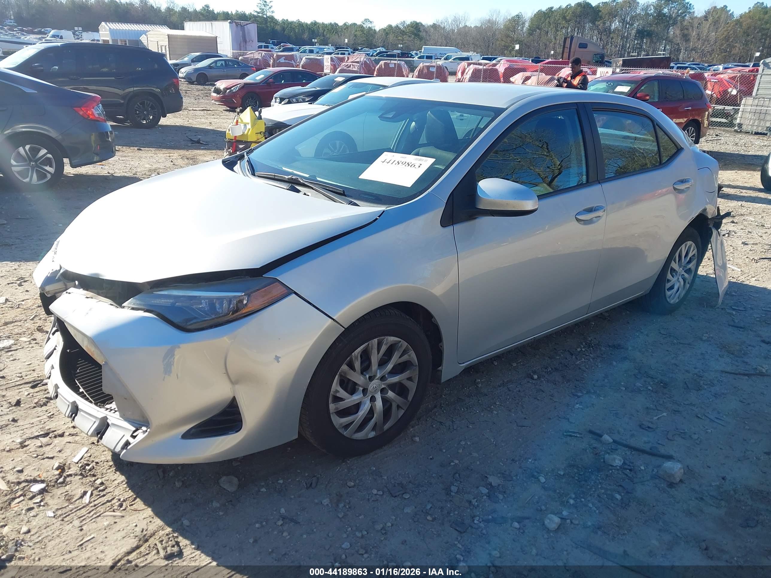 TOYOTA COROLLA image 2