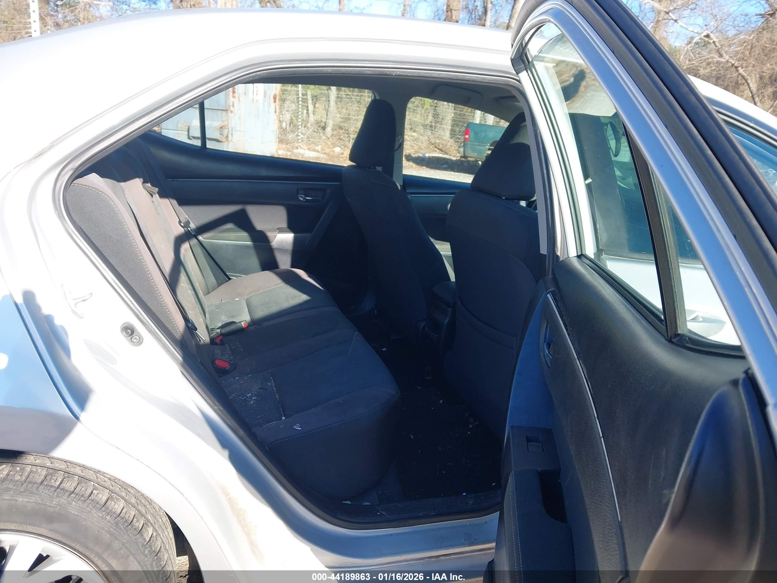 TOYOTA COROLLA image 8