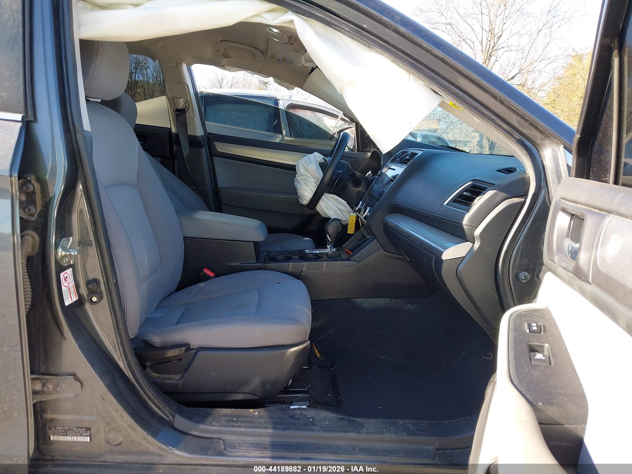 SUBARU LEGACY image 5