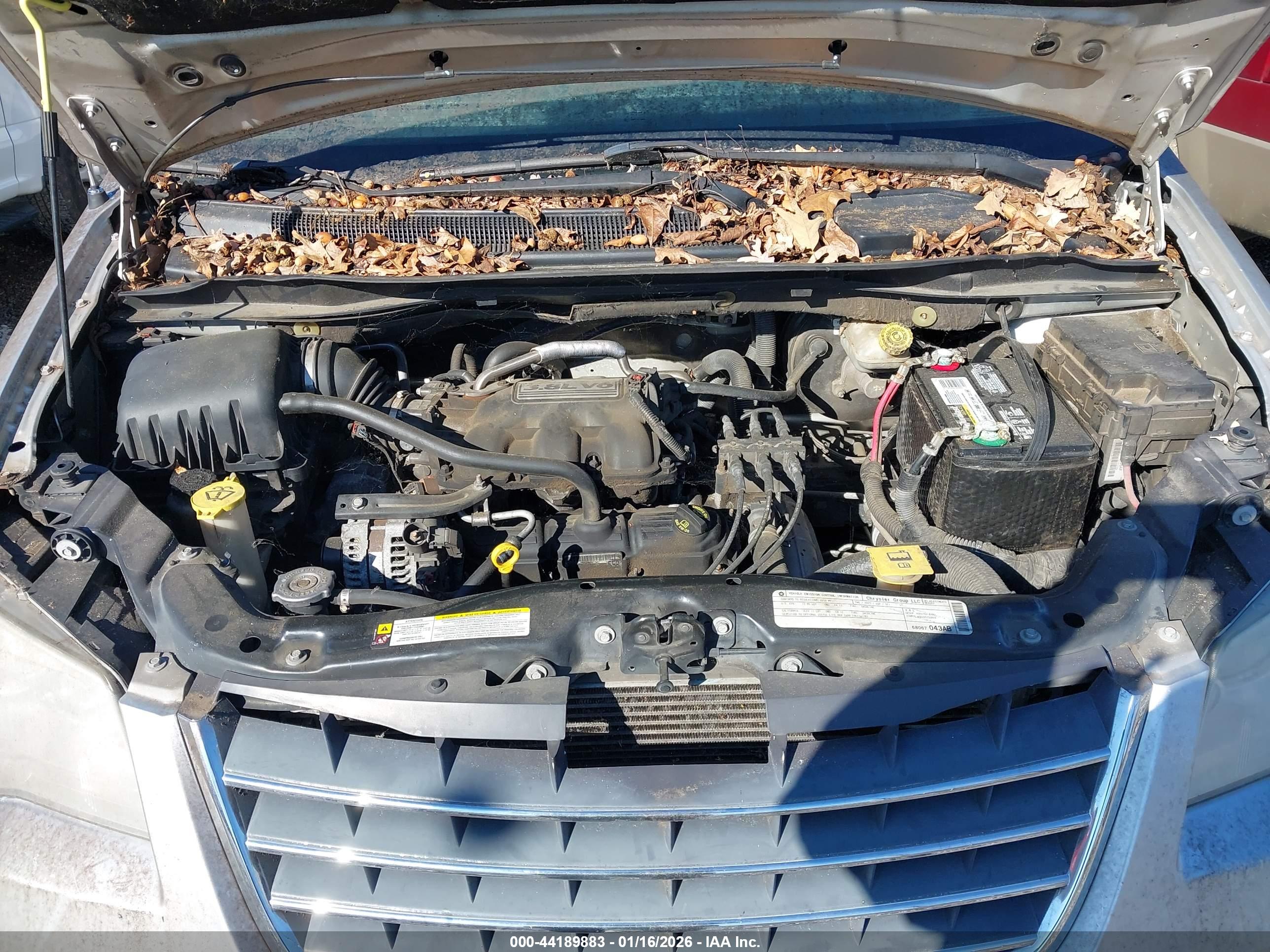 CHRYSLER TOWN image 10