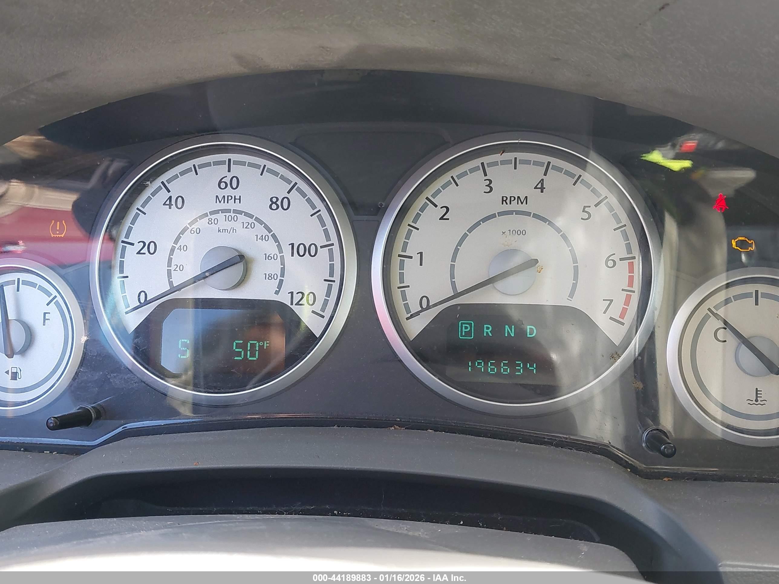 CHRYSLER TOWN image 7
