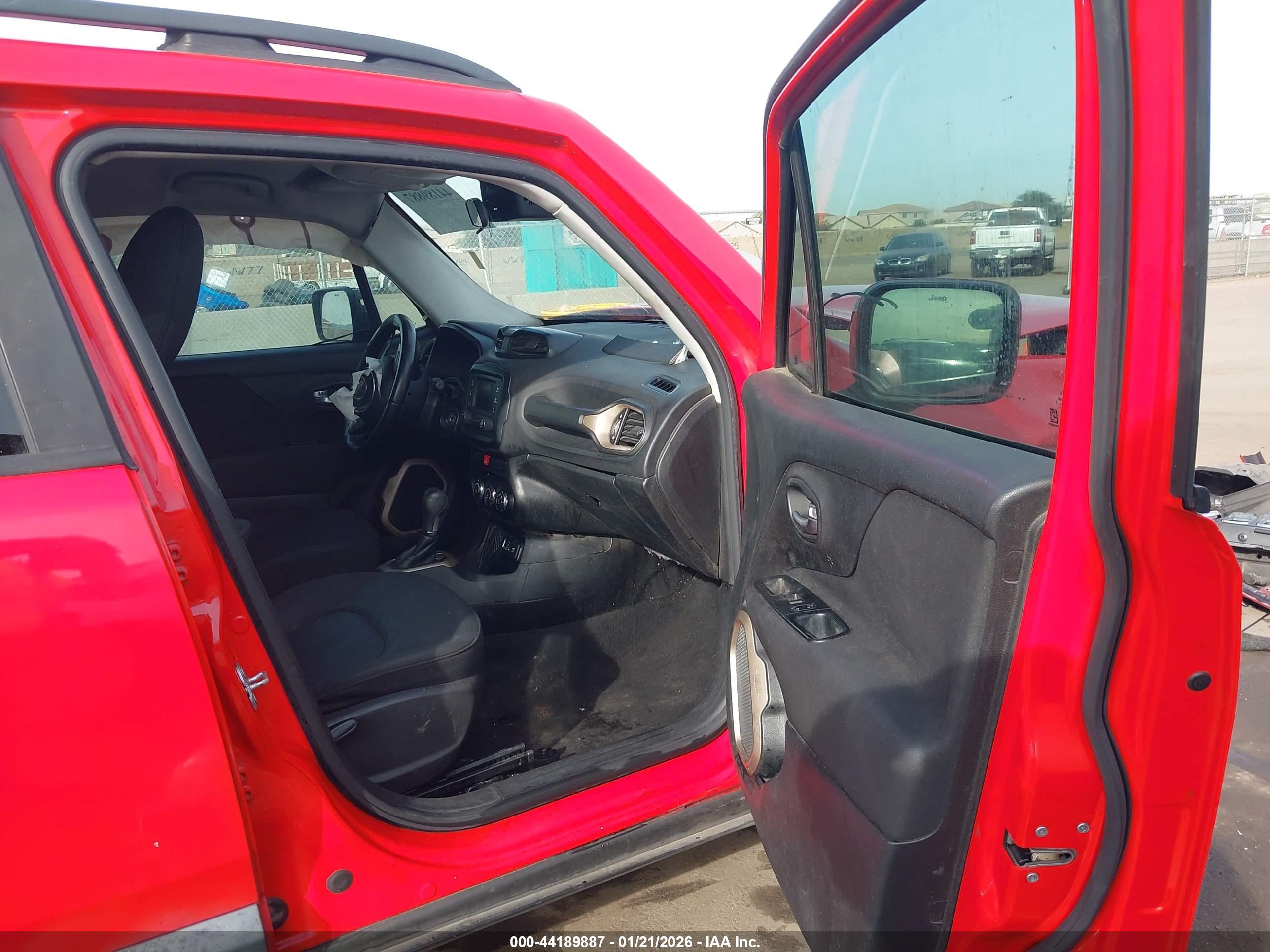 JEEP RENEGADE image 5