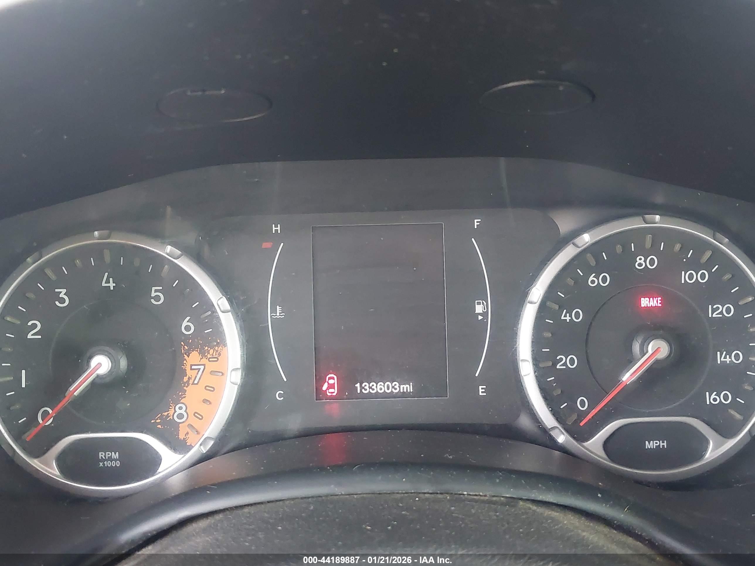 JEEP RENEGADE image 7