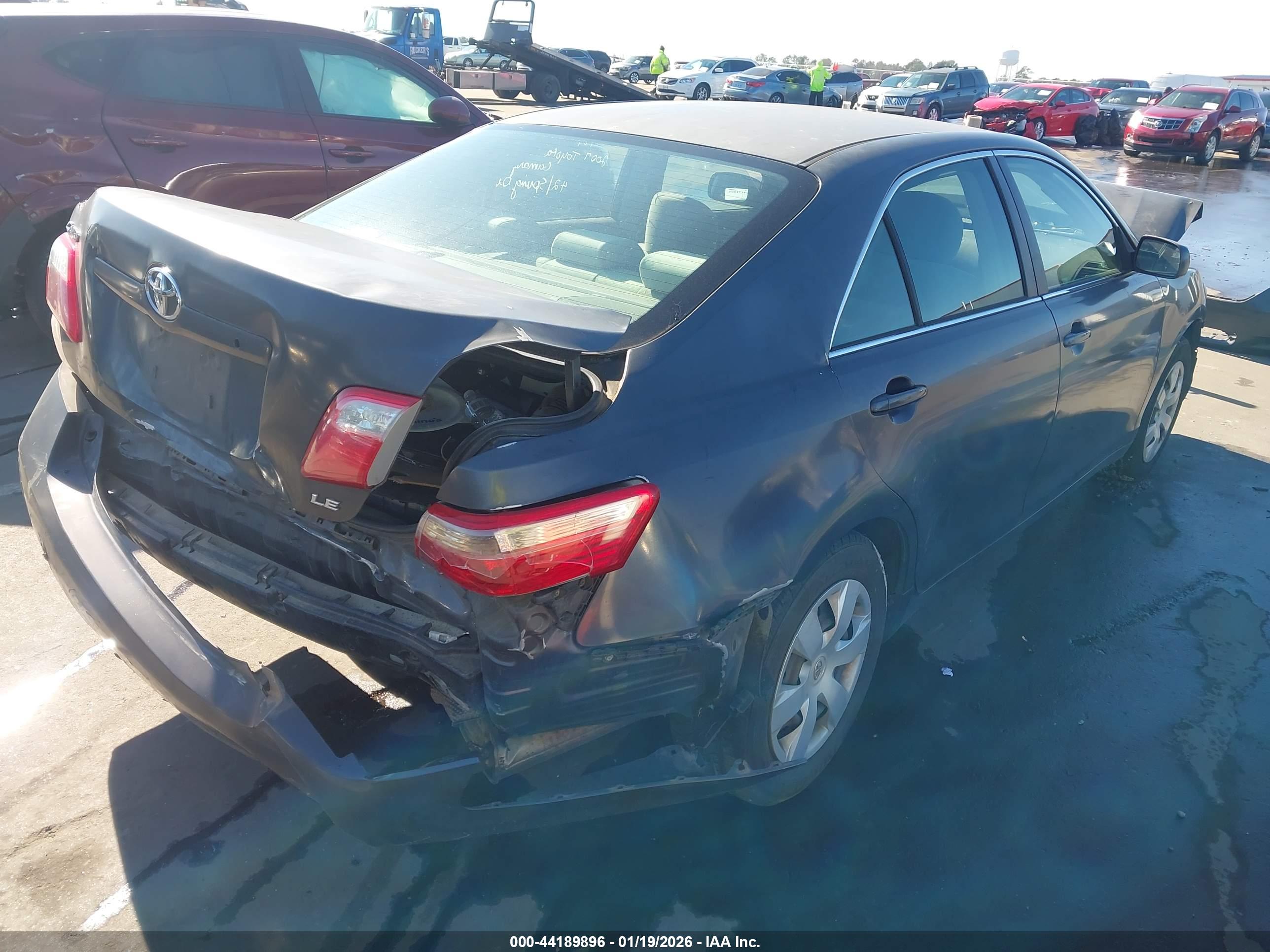 TOYOTA CAMRY image 4