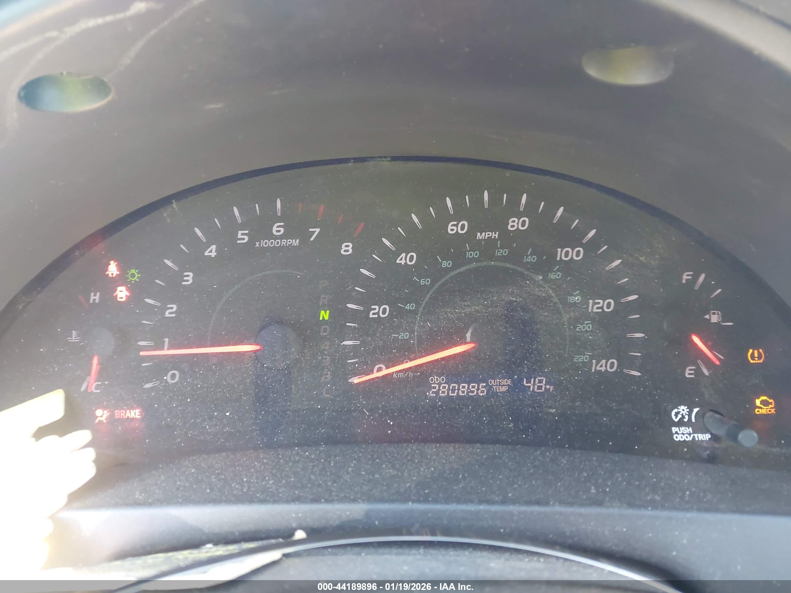 TOYOTA CAMRY image 7