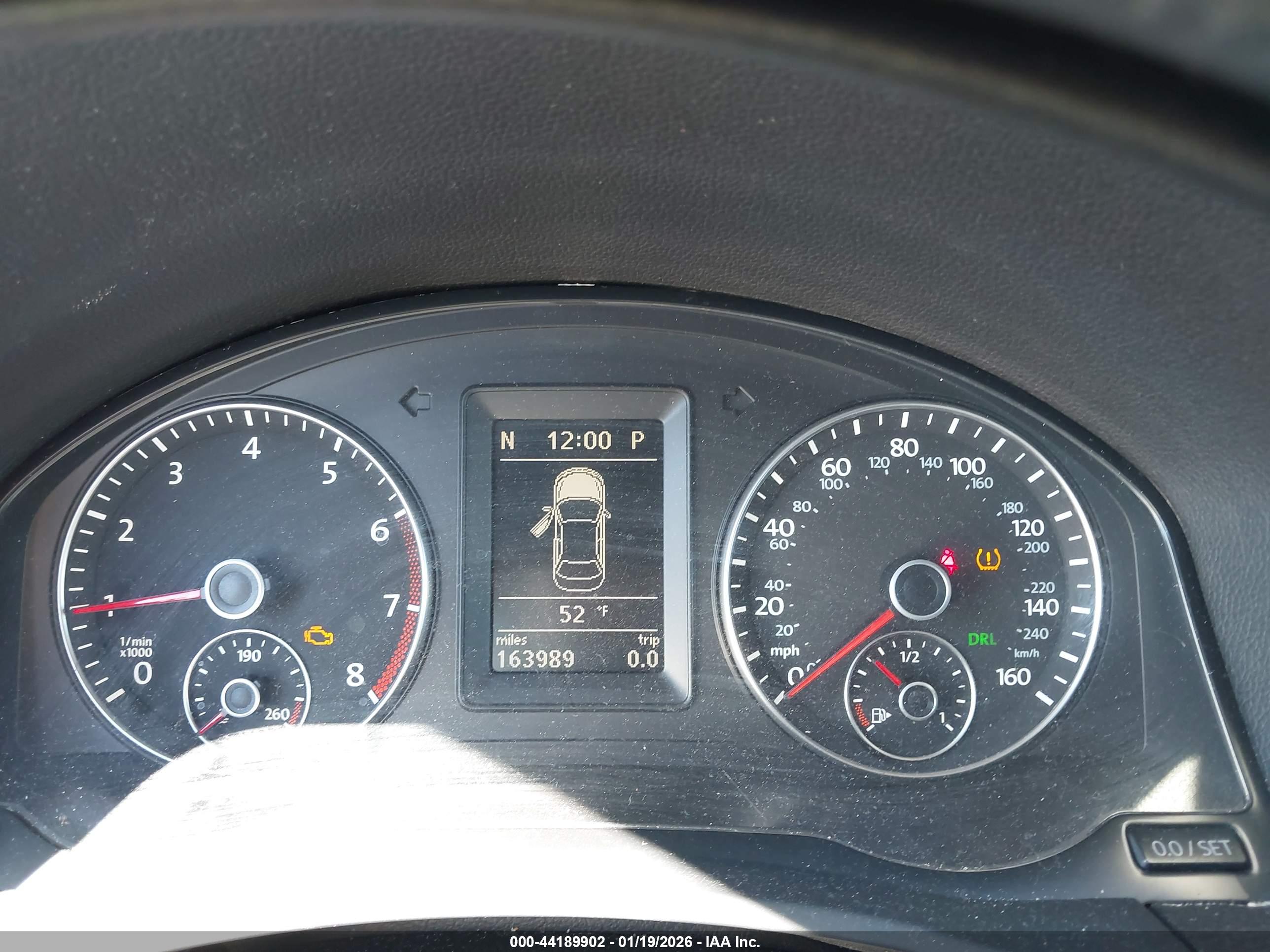 VOLKSWAGEN EOS image 7