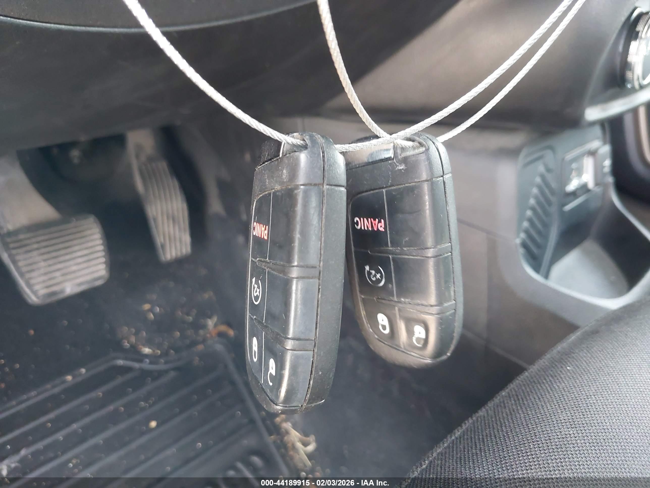 JEEP RENEGADE image 11