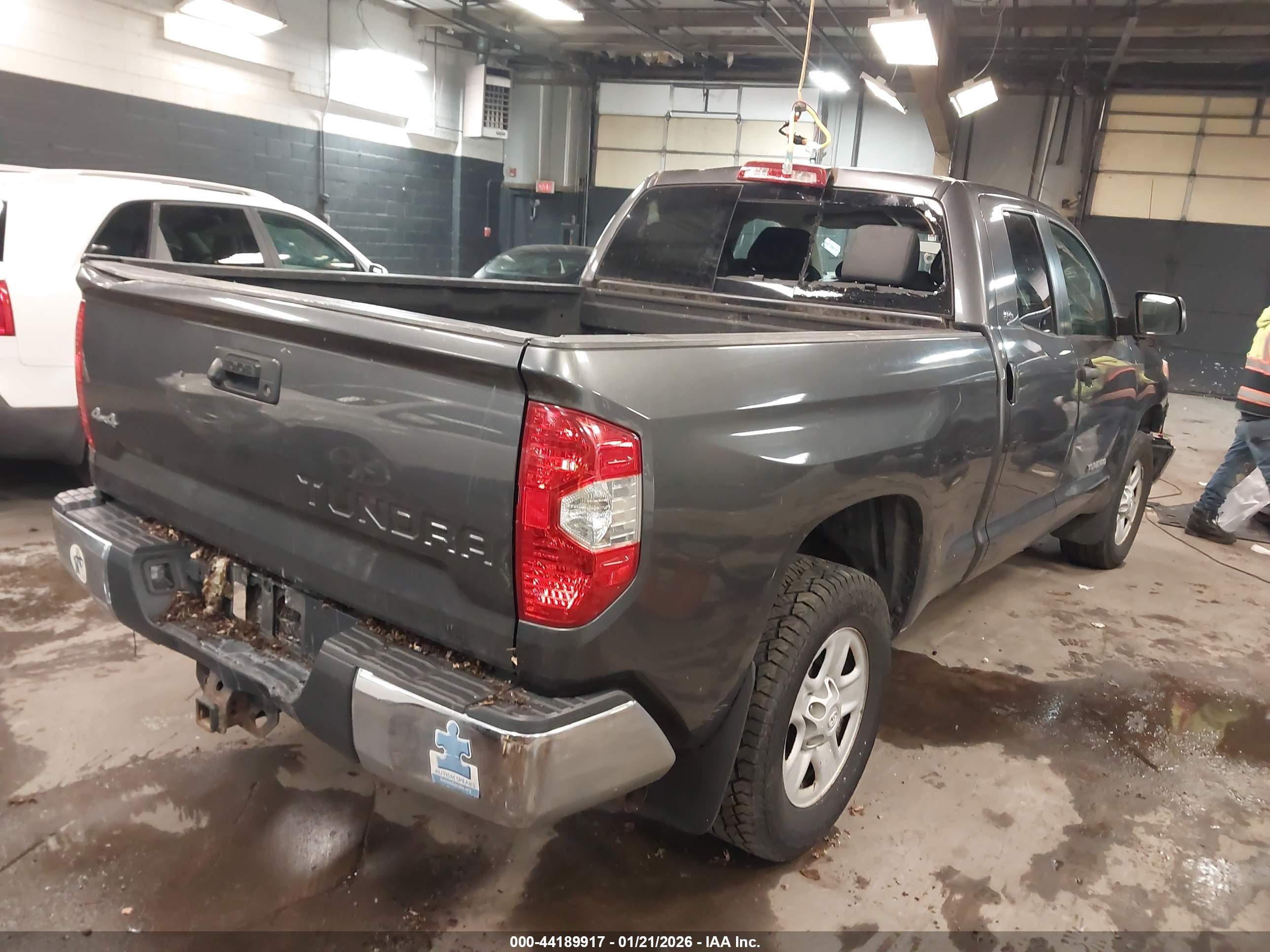 TOYOTA TUNDRA image 4