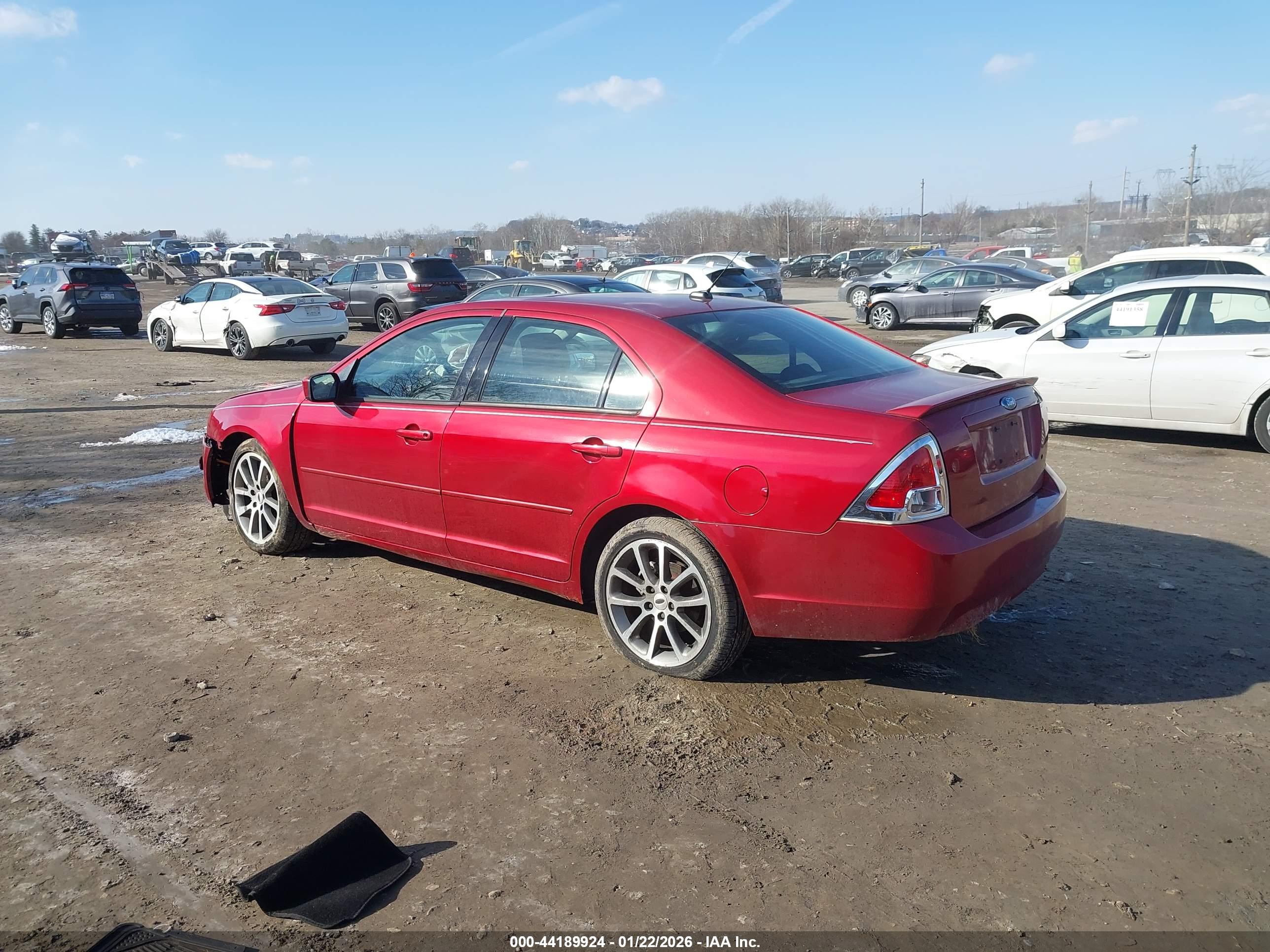 FORD FUSION image 3