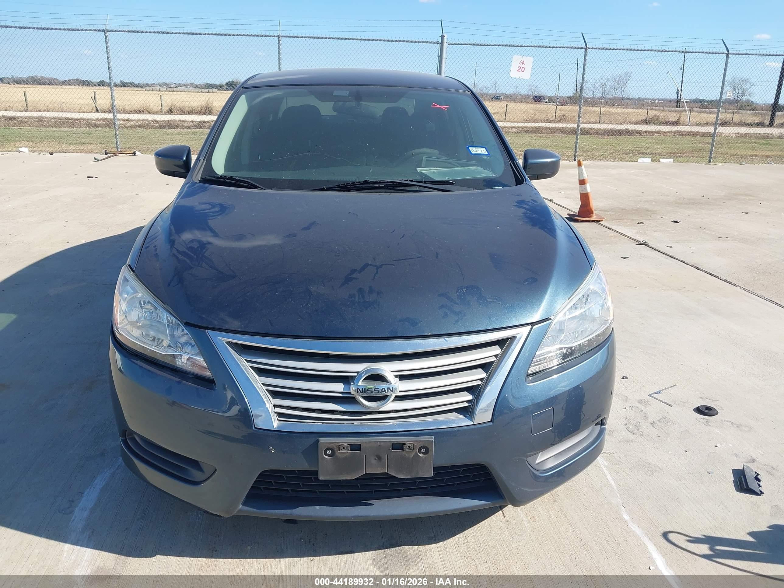 NISSAN SENTRA image 6