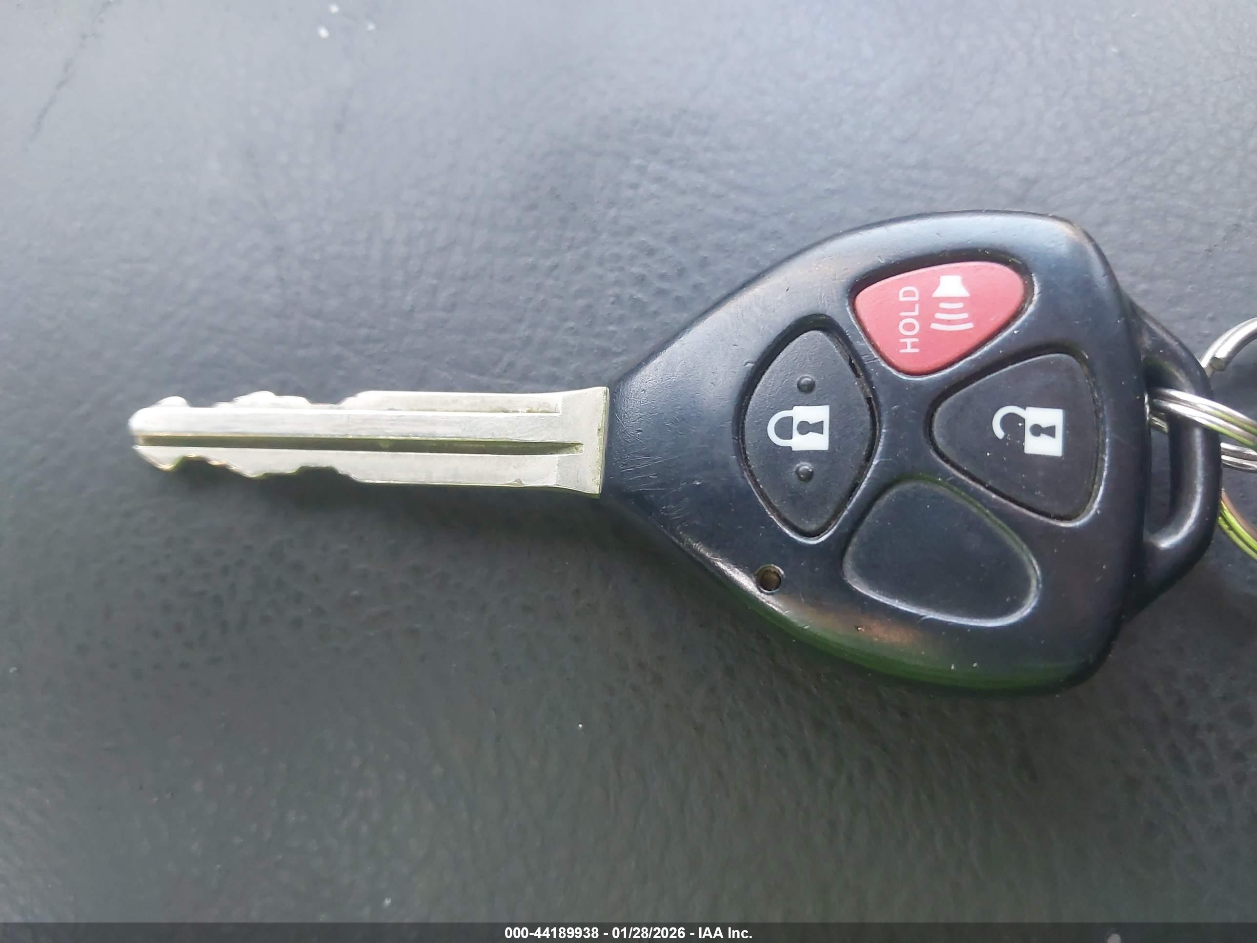 TOYOTA RAV4 image 11