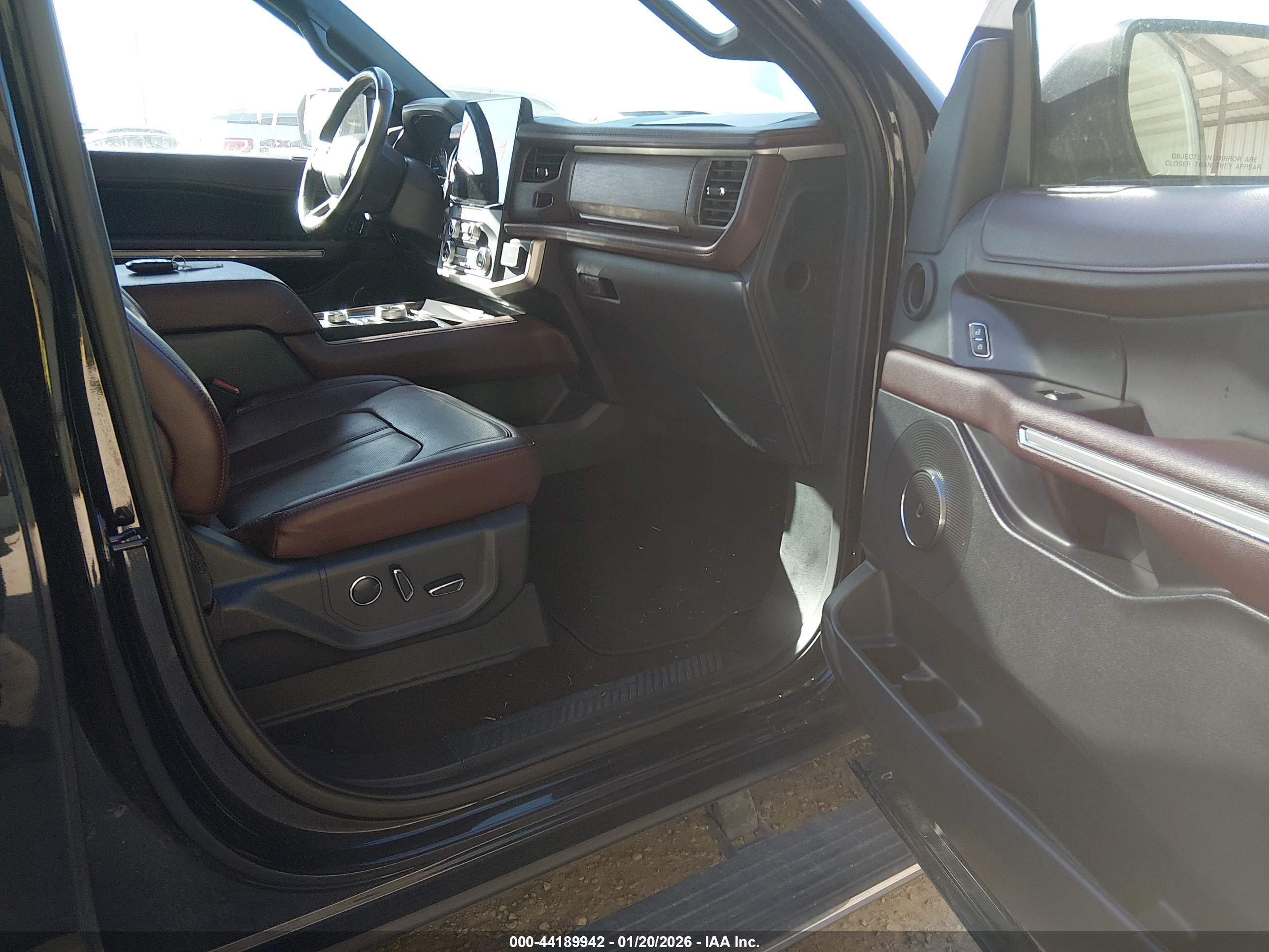 FORD EXPEDITION image 5