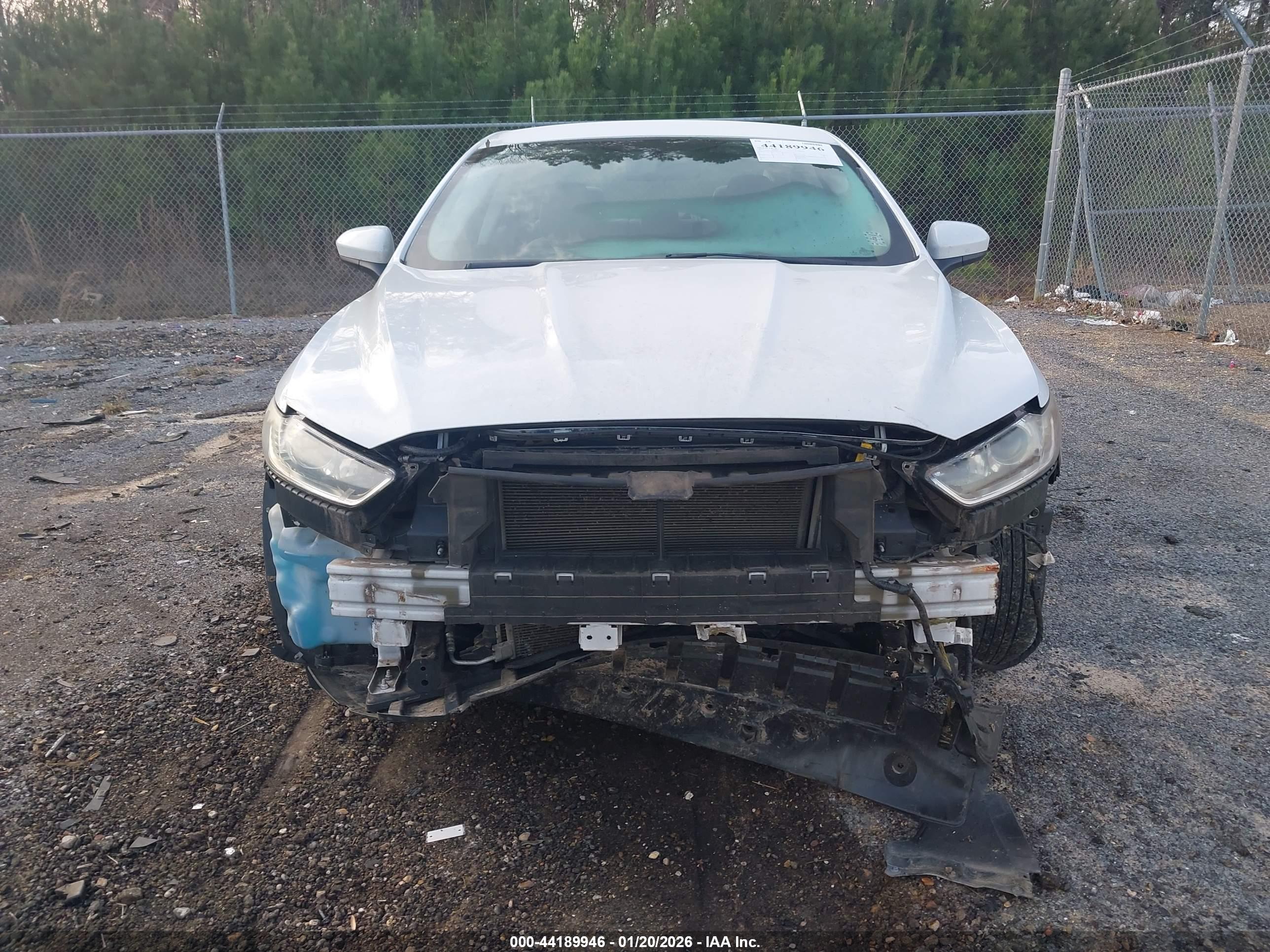 FORD FUSION image 6