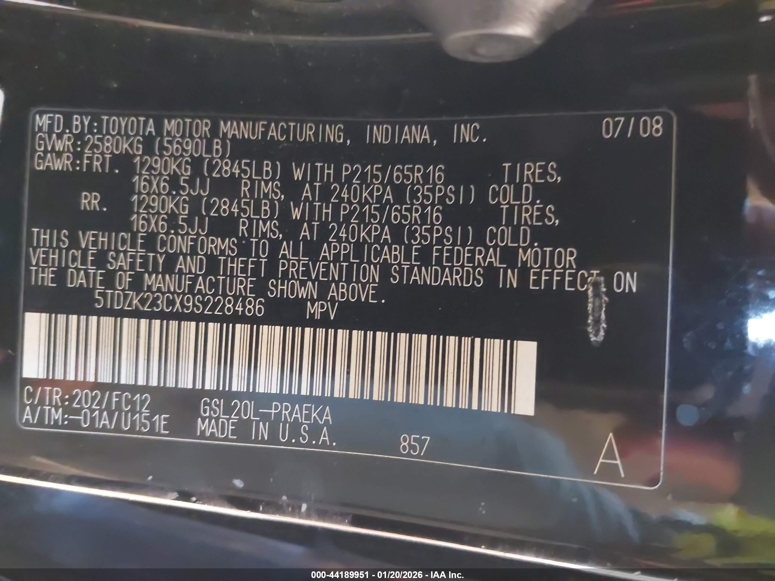 TOYOTA SIENNA image 9