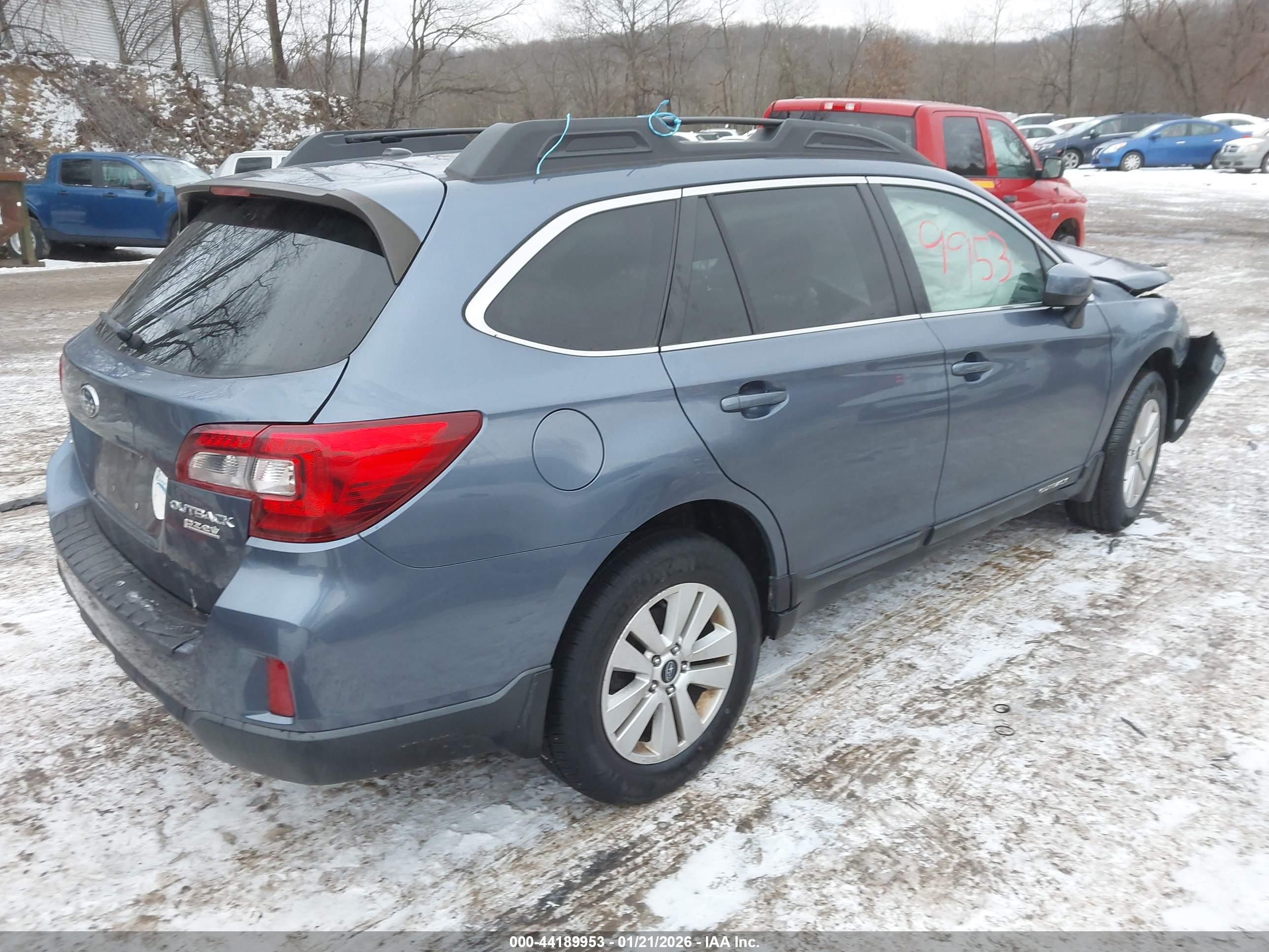 SUBARU OUTBACK image 4