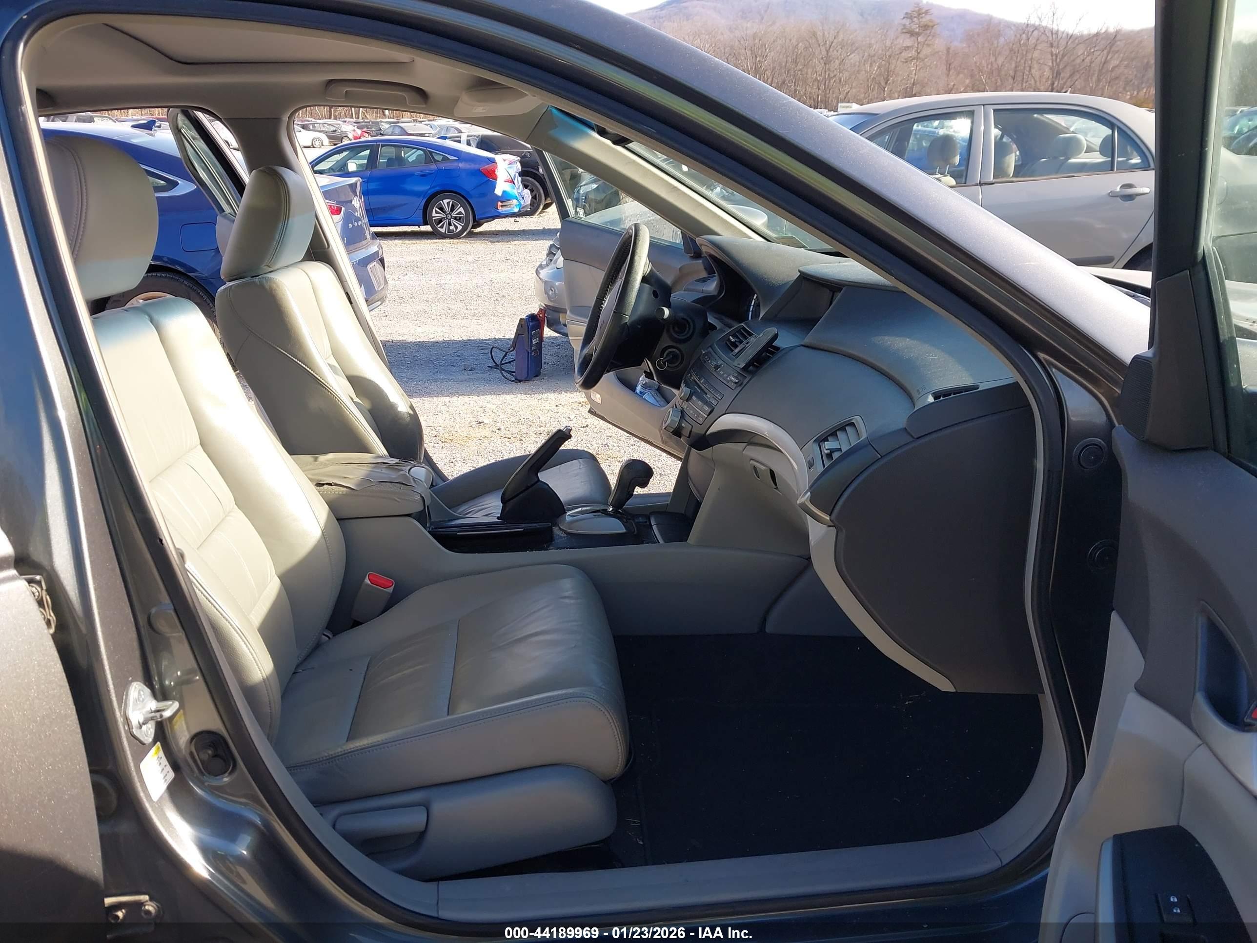HONDA ACCORD image 5