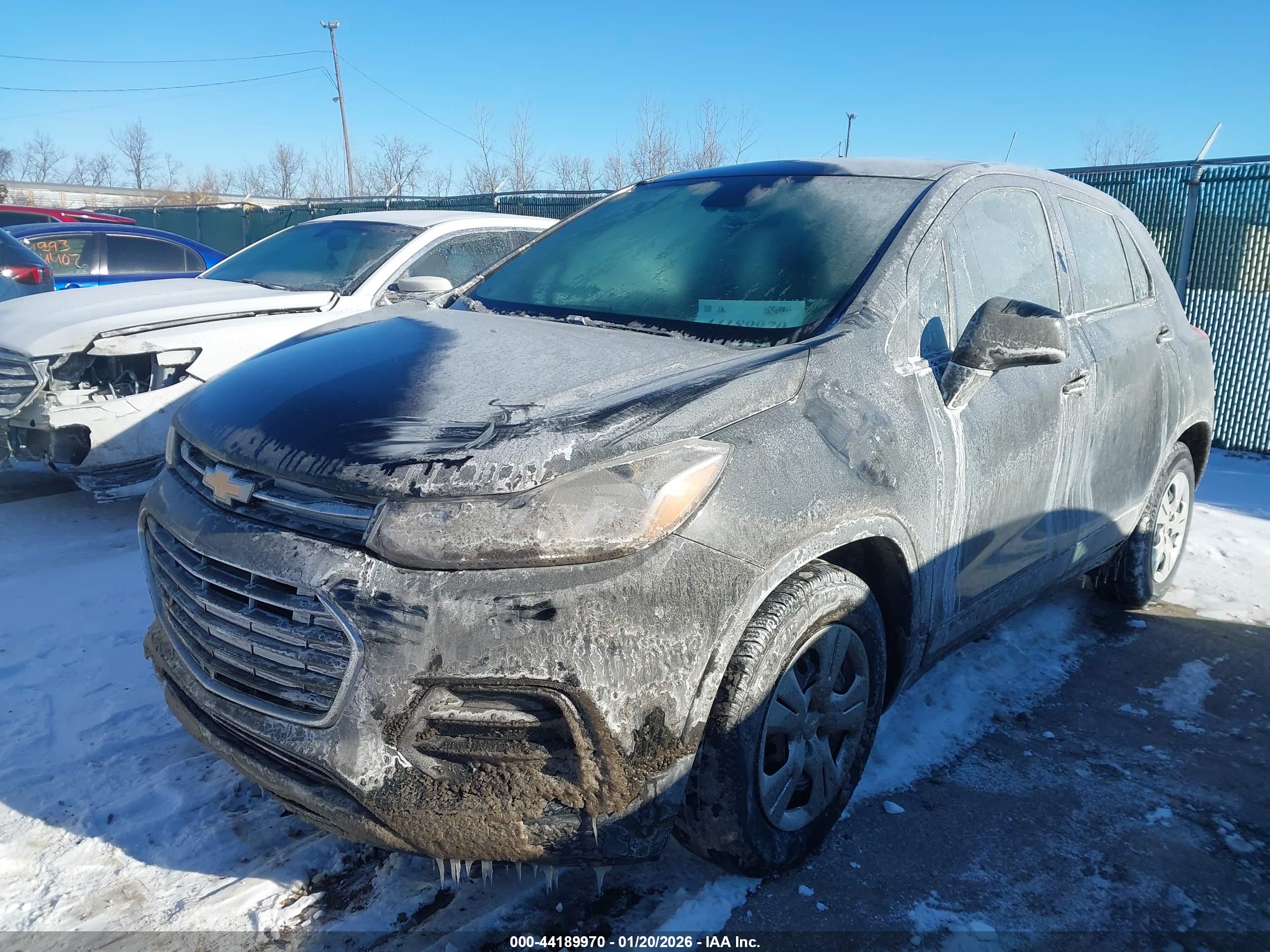 CHEVROLET TRAX image 2