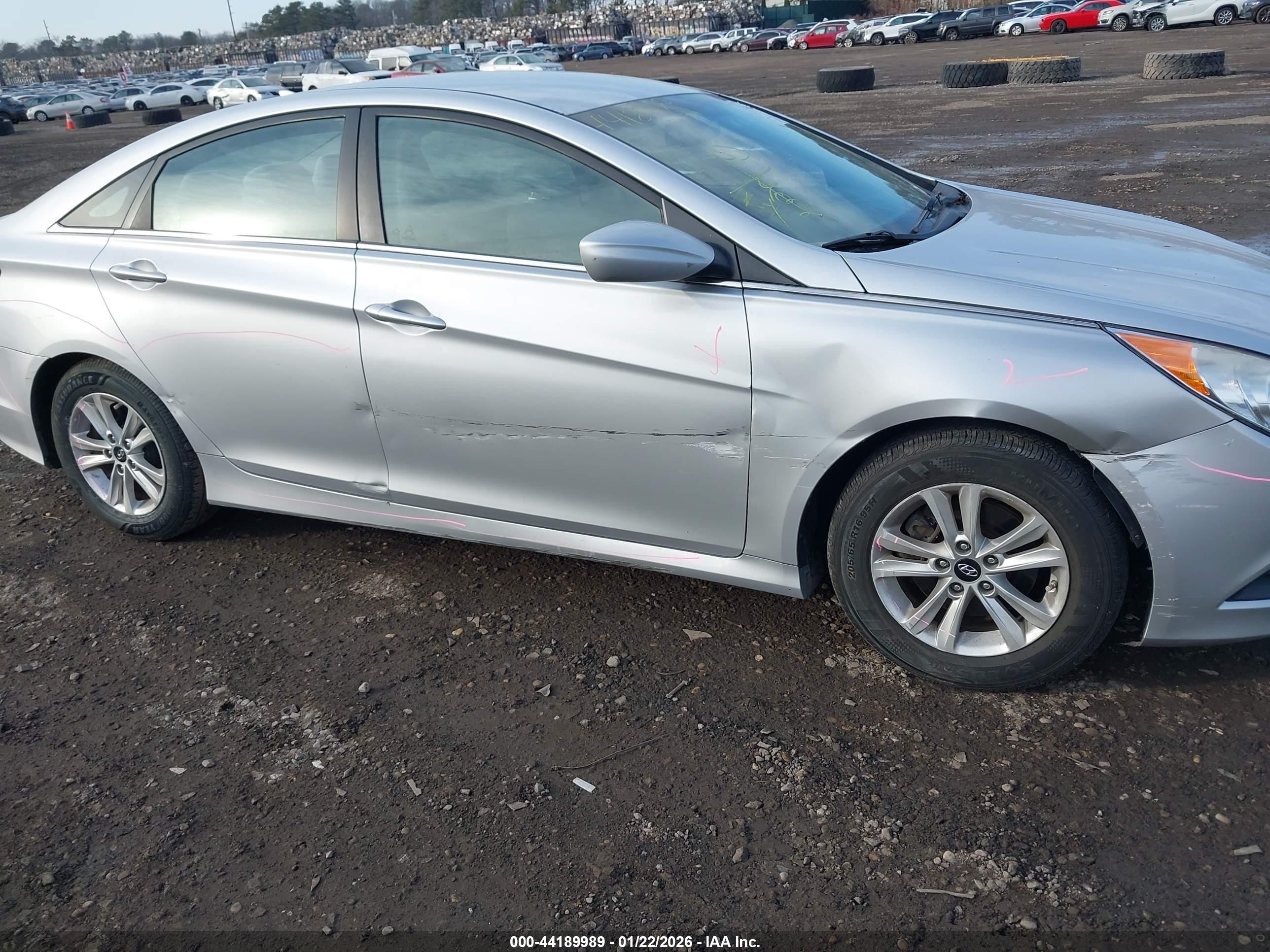 HYUNDAI SONATA image 6