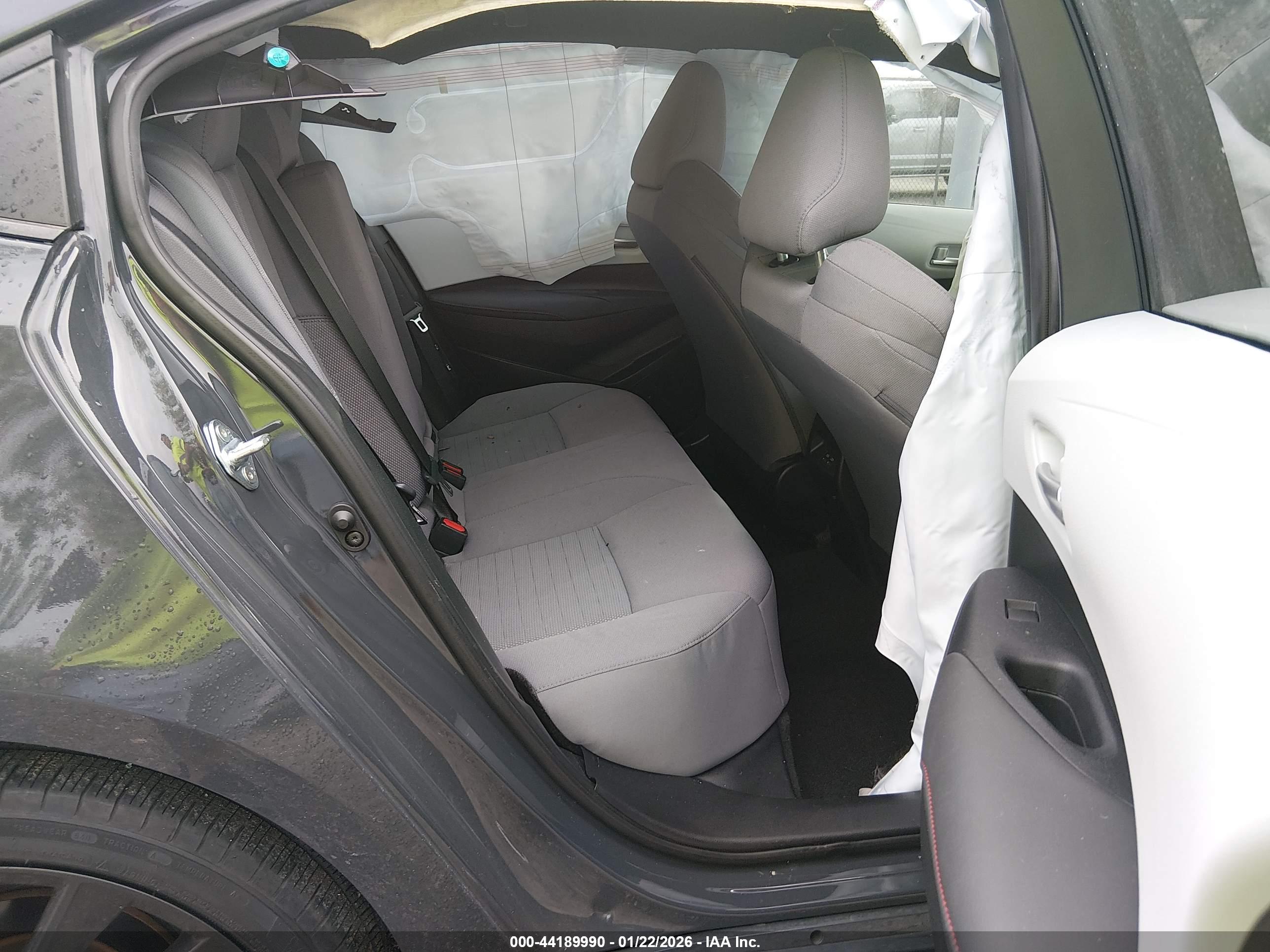 TOYOTA COROLLA image 8