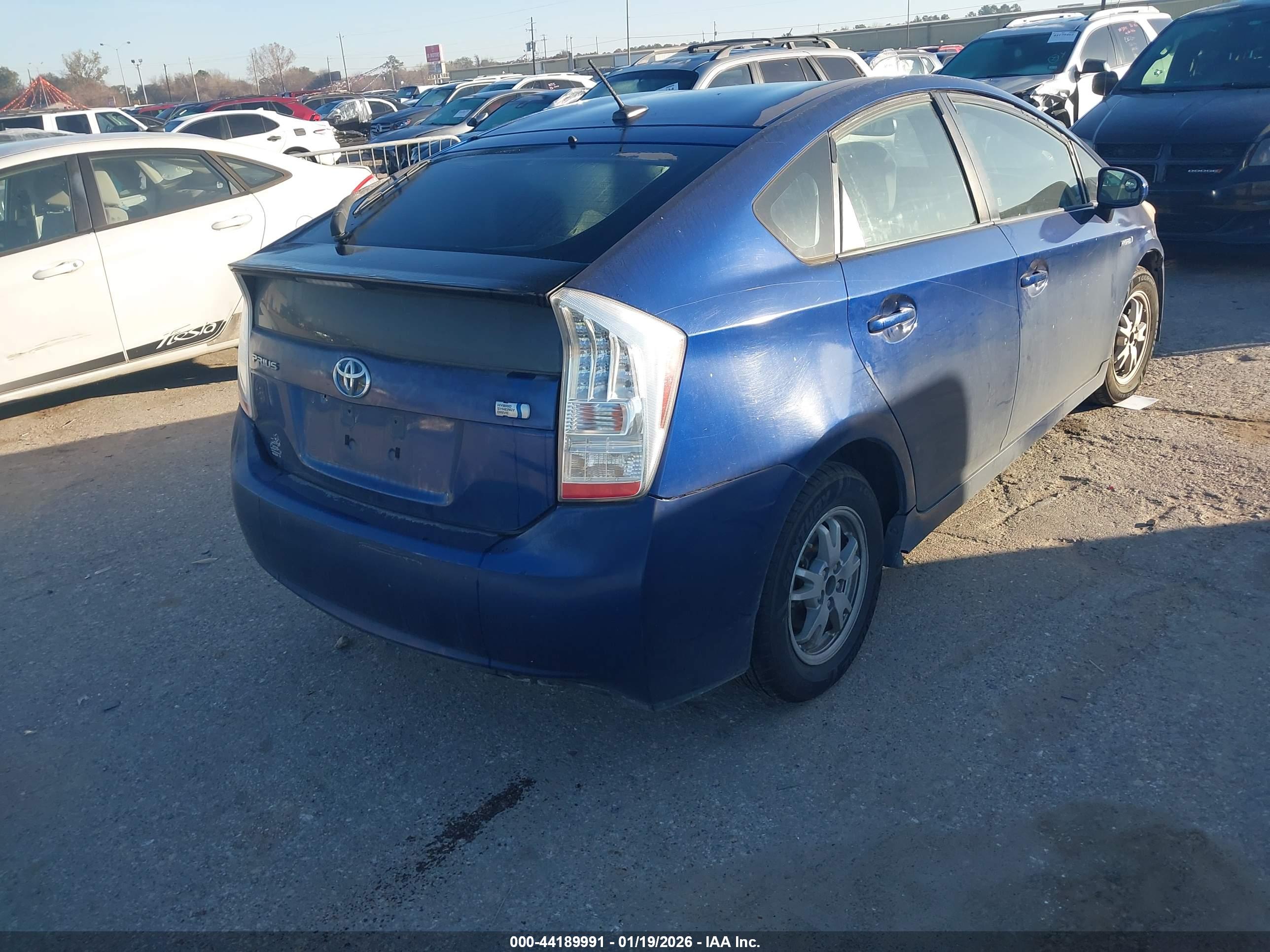 TOYOTA PRIUS image 4
