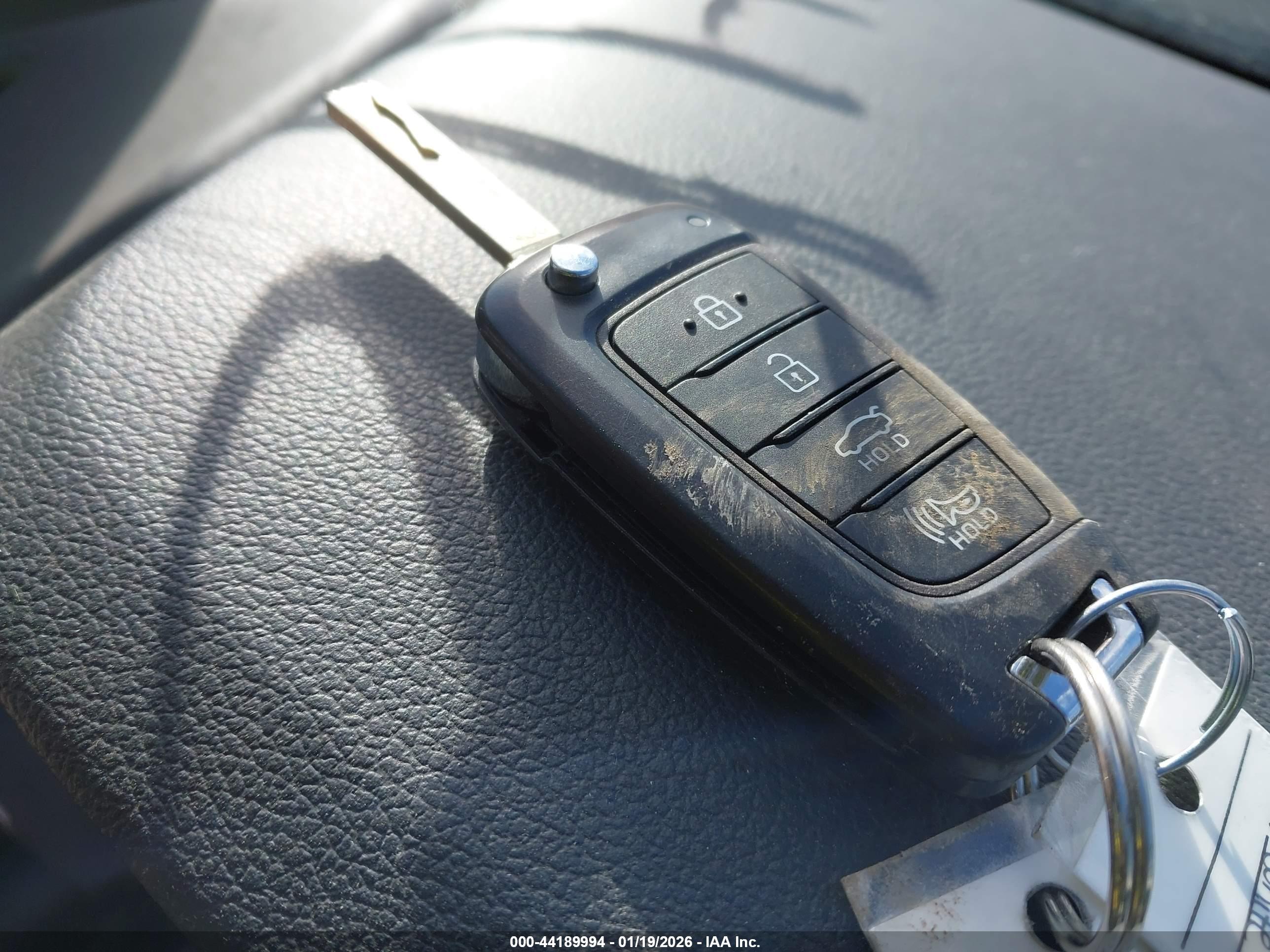 HYUNDAI SONATA image 11