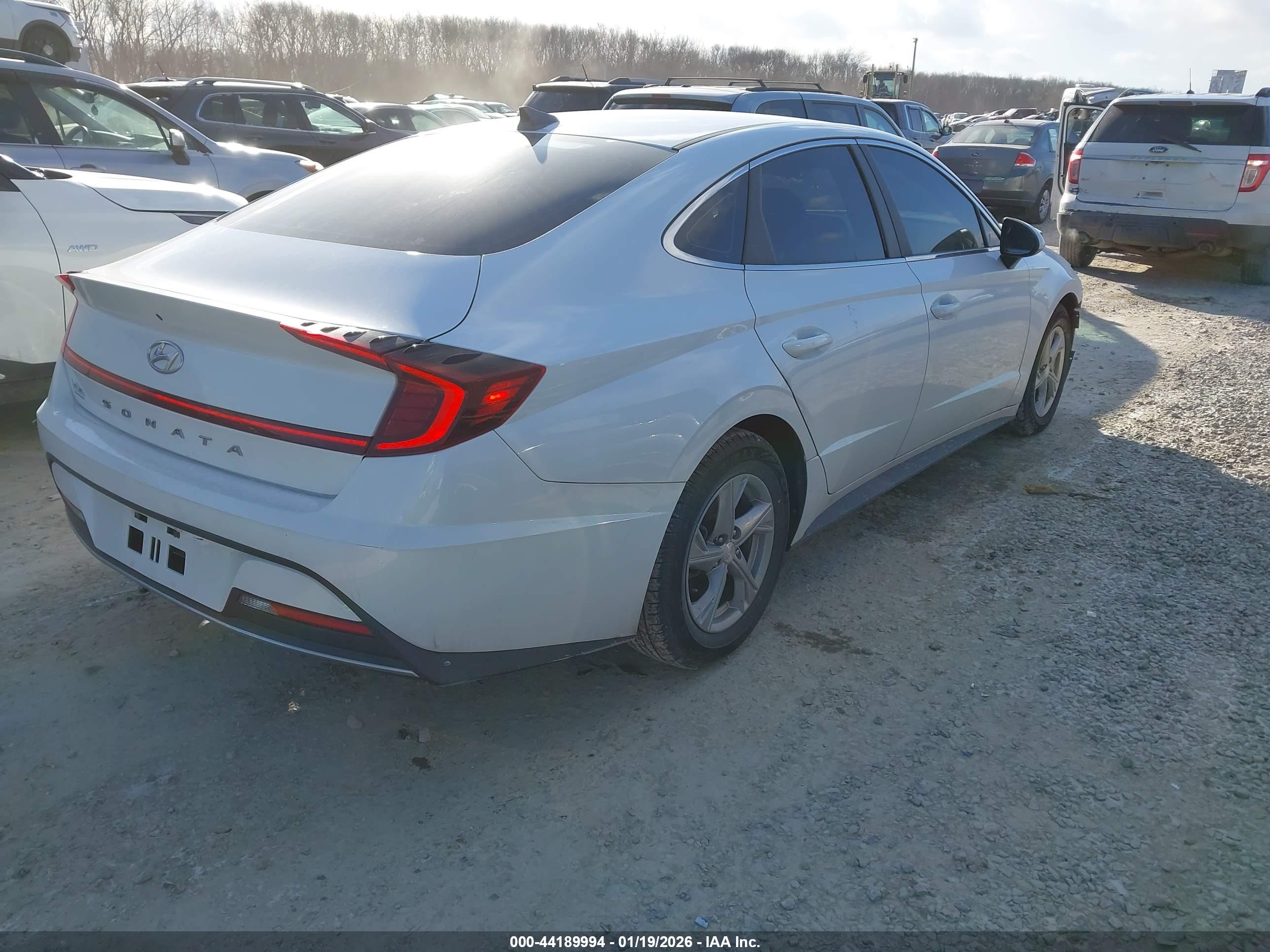 HYUNDAI SONATA image 4