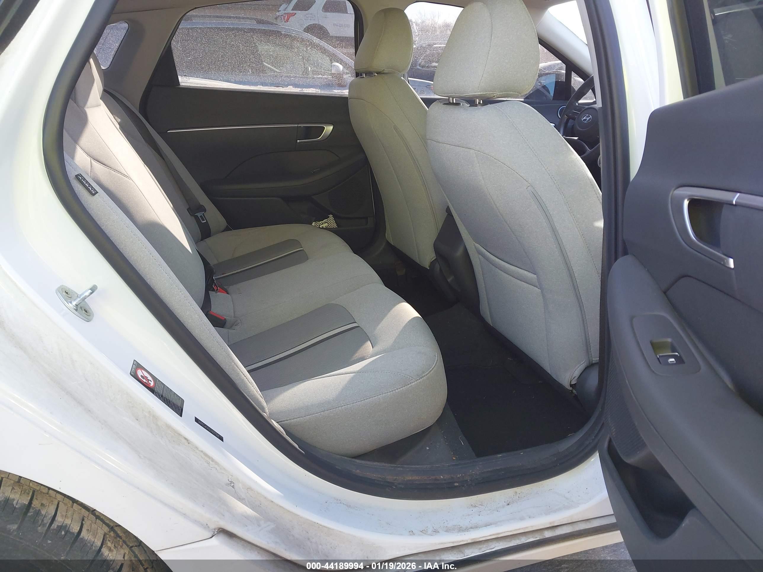 HYUNDAI SONATA image 8