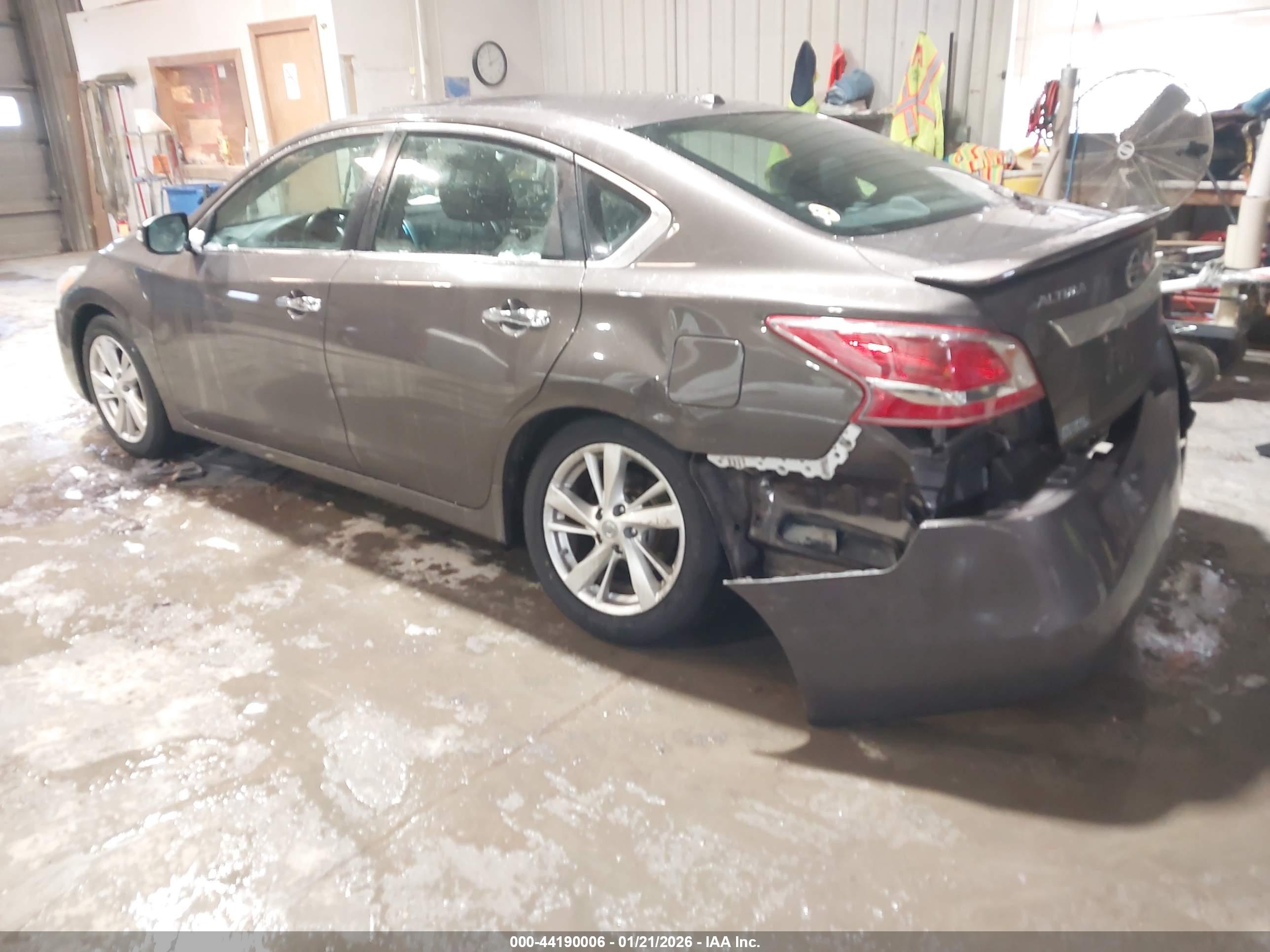 NISSAN ALTIMA image 3