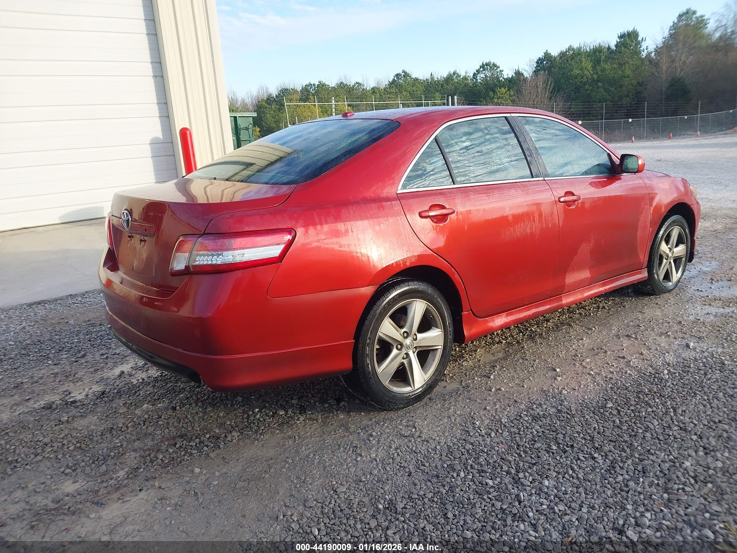 TOYOTA CAMRY image 4