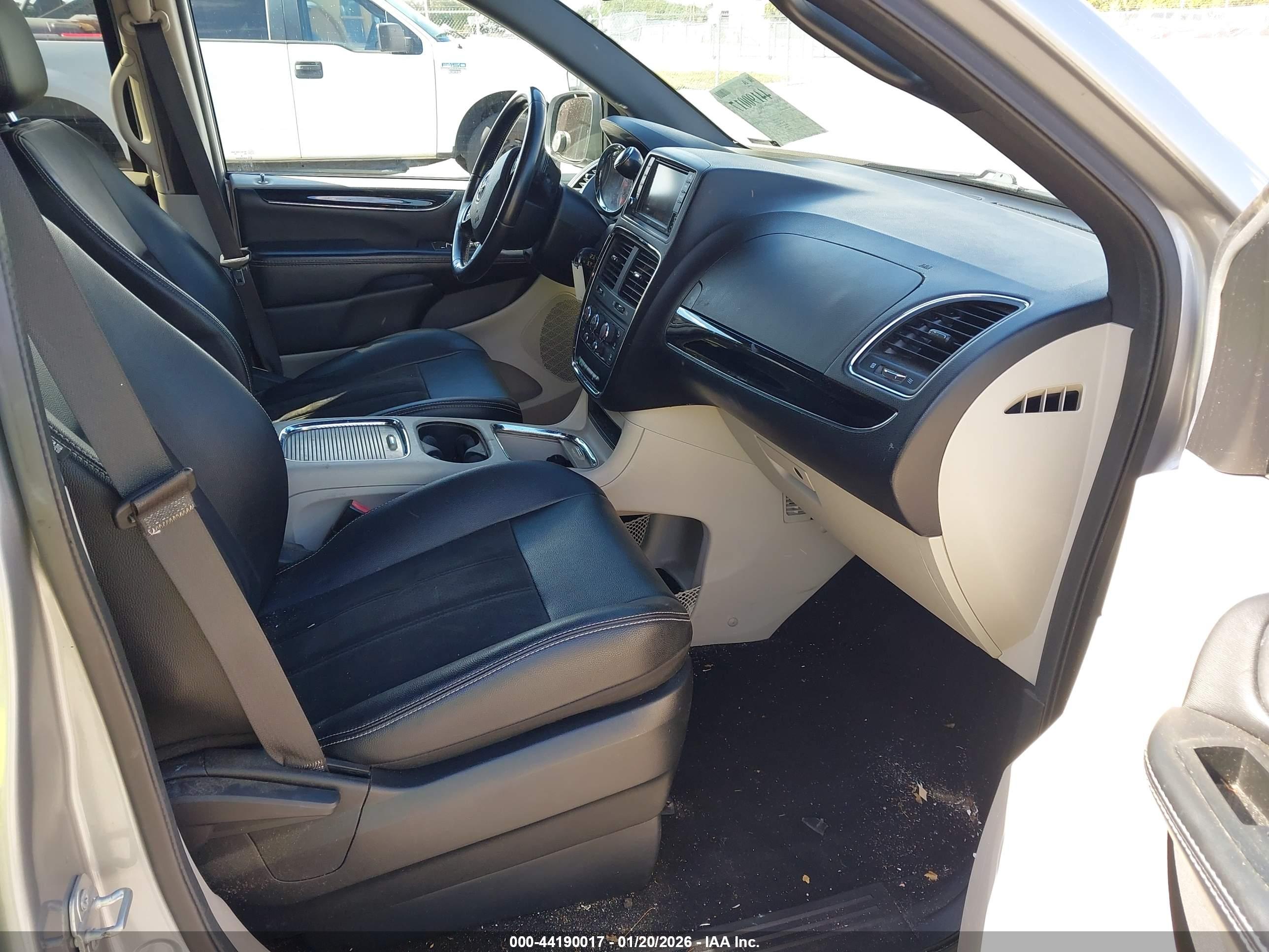 DODGE GRAND image 5