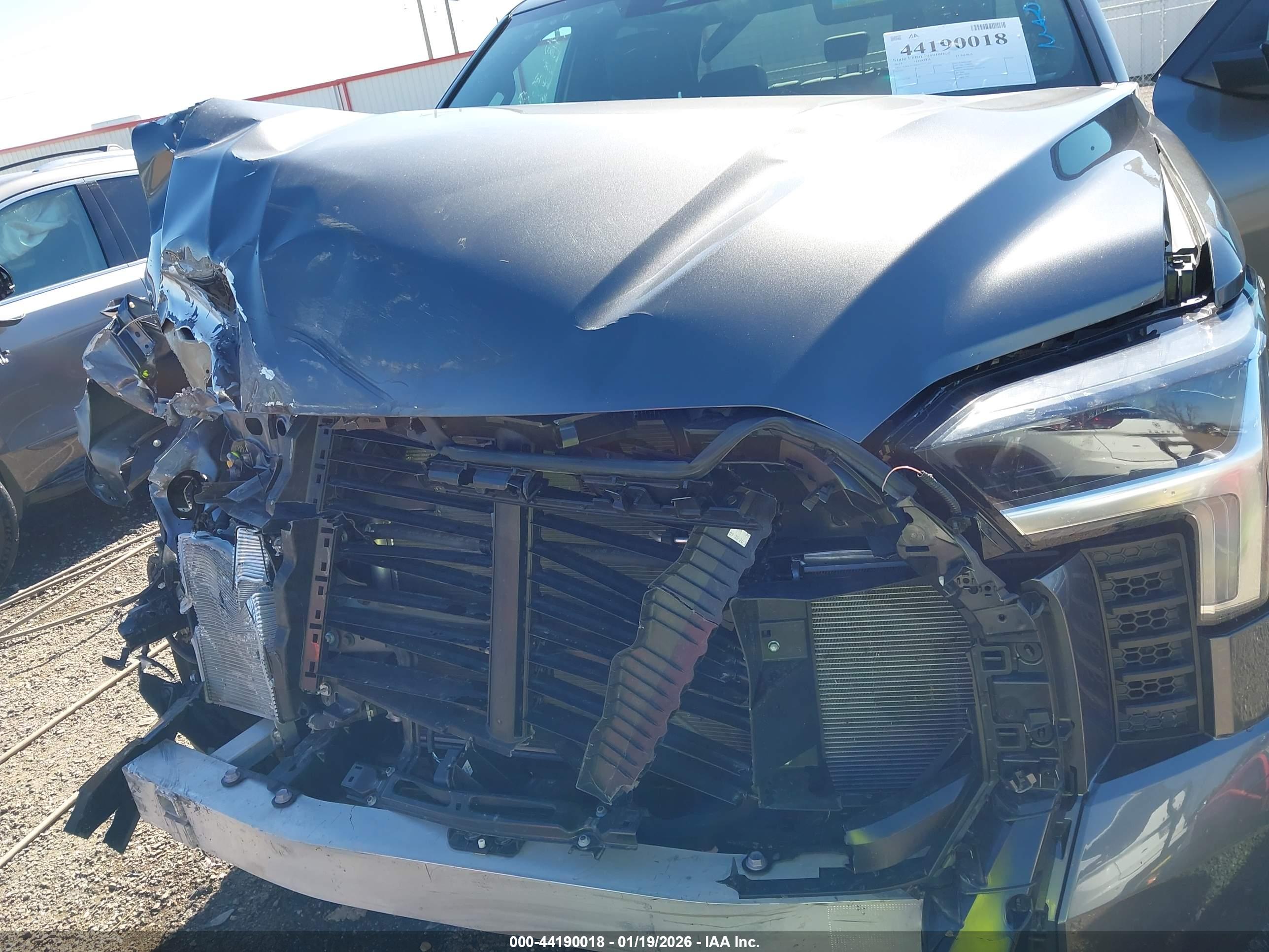 TOYOTA TUNDRA image 10