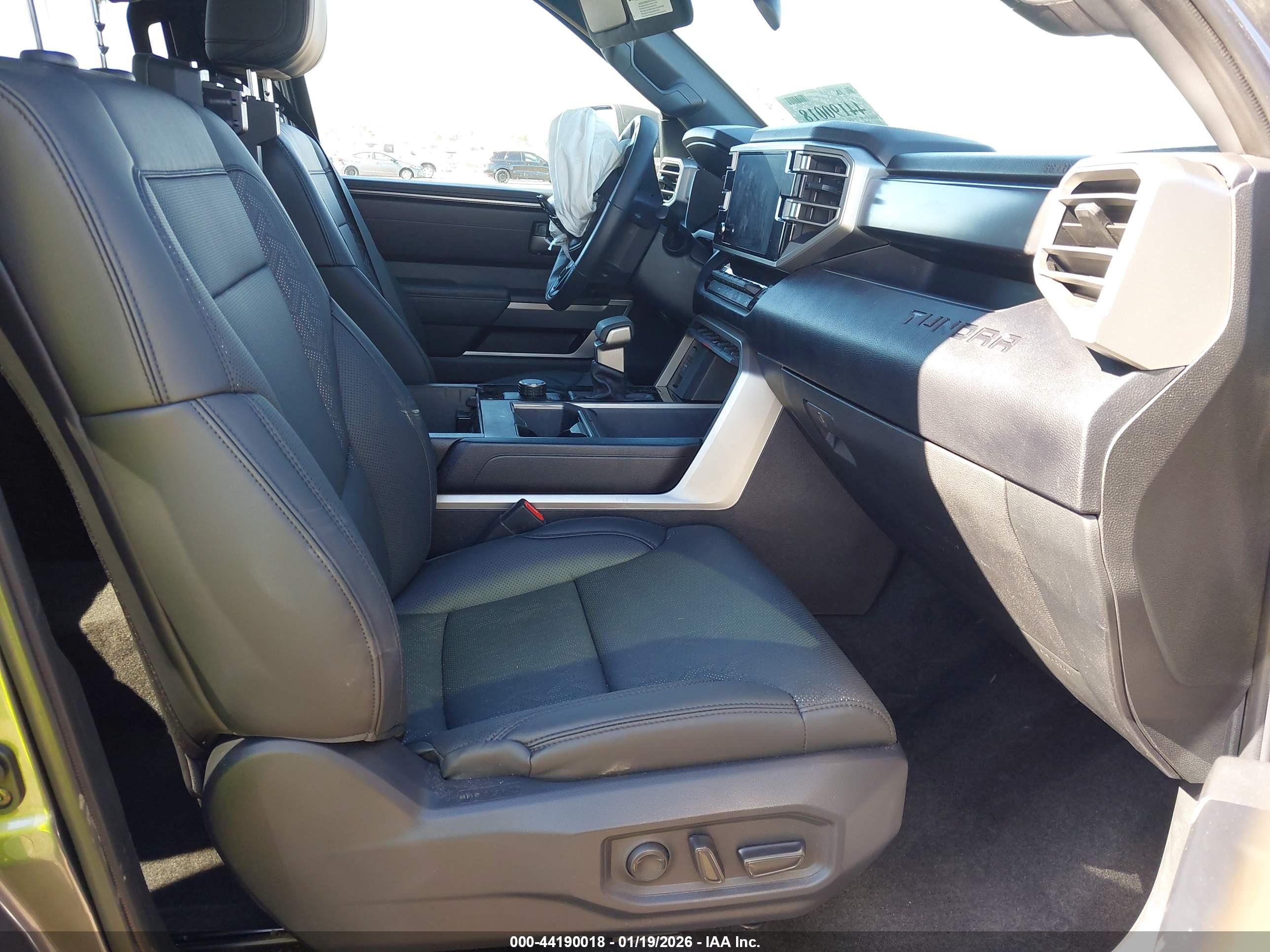 TOYOTA TUNDRA image 5